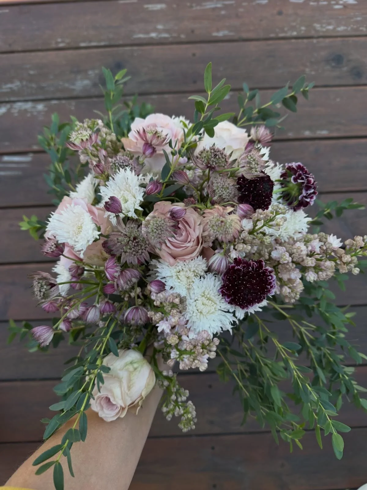 A quick mix of week old flowers that I couldn&rsquo;t let go to waste