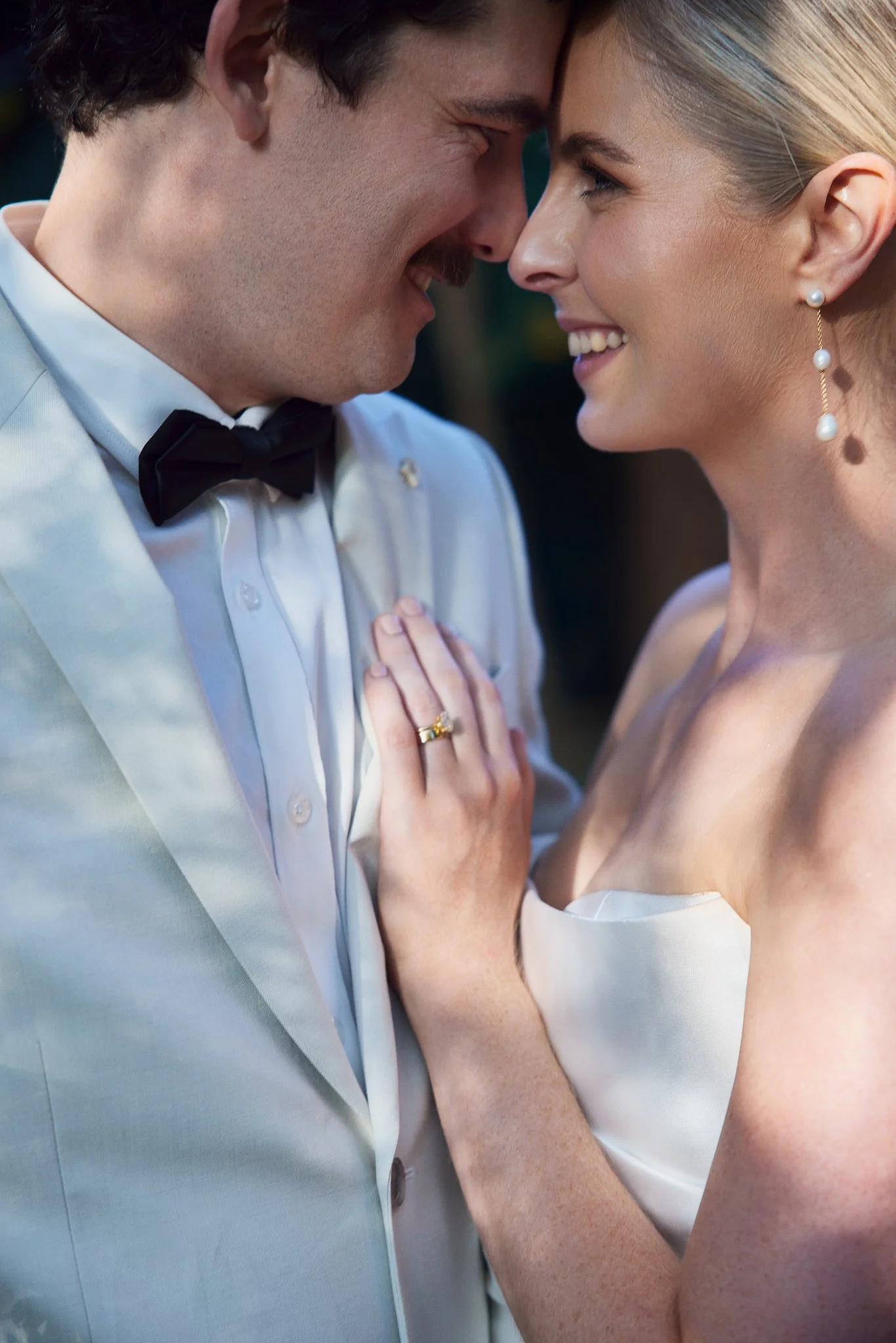 byron-bay-wedding-photographer-couple-portrait.jpg