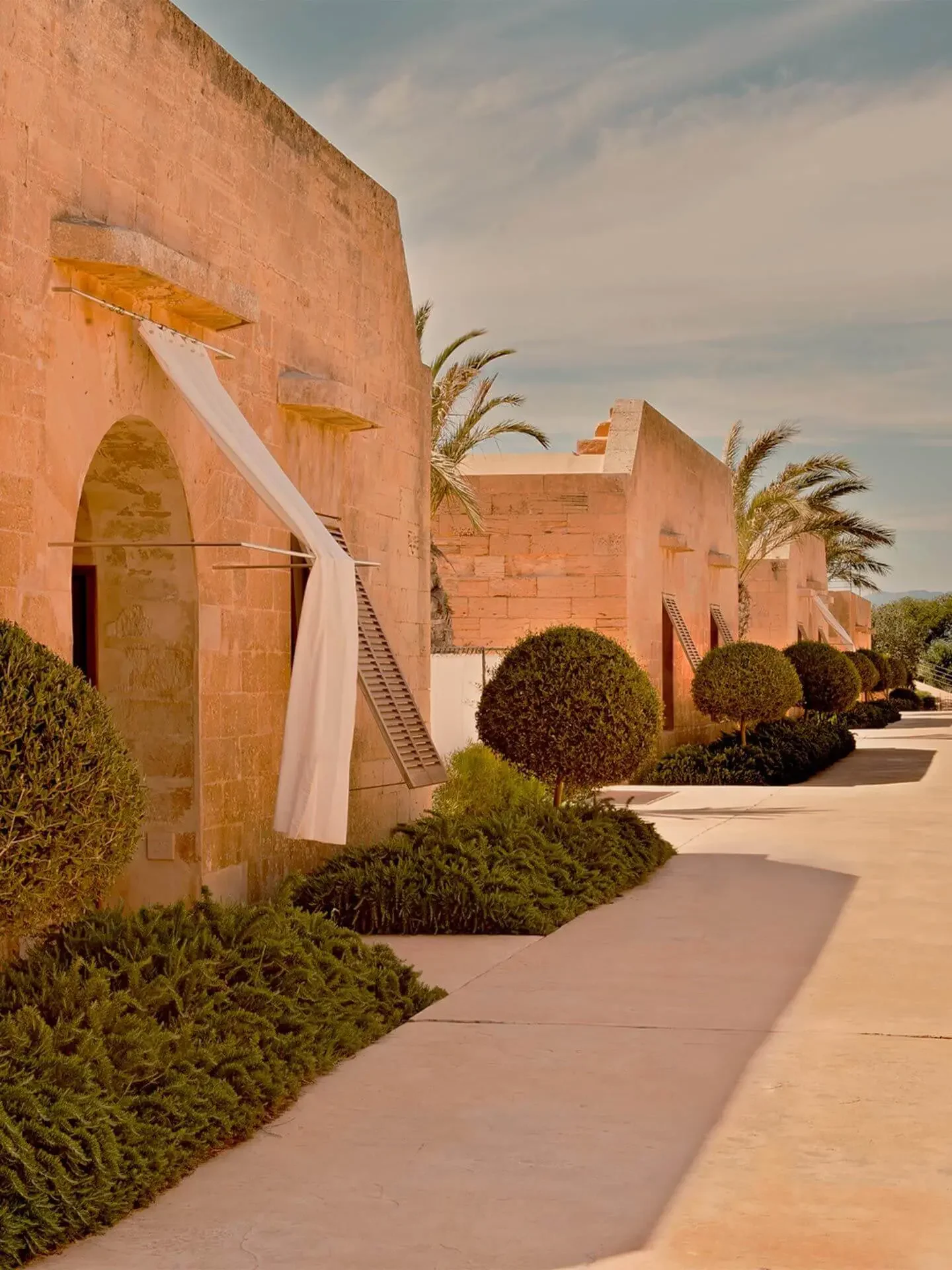 caprocat_exterior_vertical_ALTA.webp