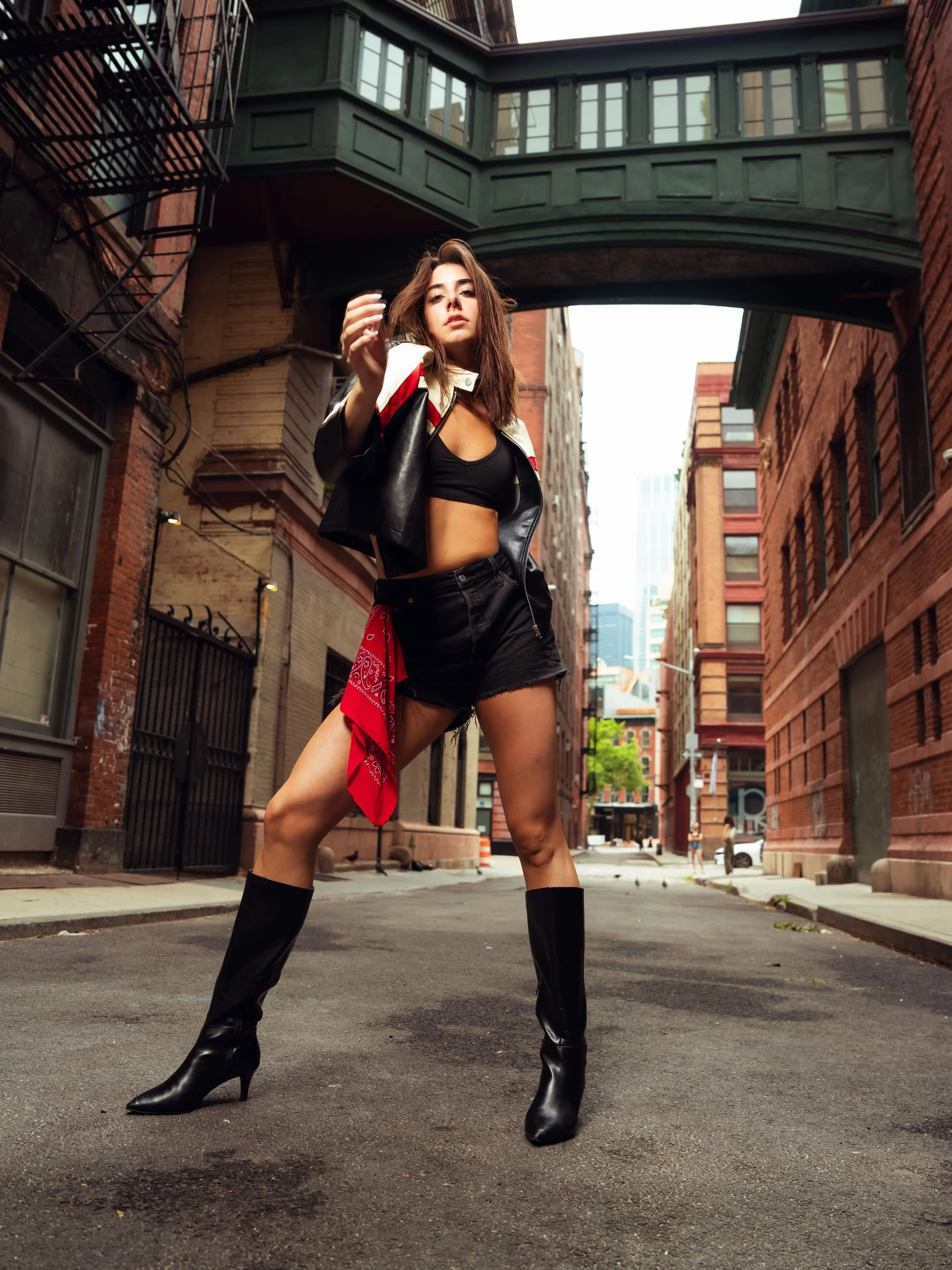 📍that alley in tribeca 

@nitrogenthecompany 
@geomantillaphoto 🙌
@taylorwickham