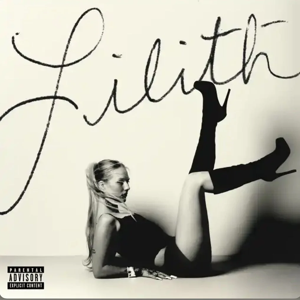 For Lilith by @lilyisthatyou OUT now!! 

Co-written by superstars ⭐️ @iamgigirich &amp; @hallie_official &amp; 

co-produced by @hallie_official ⭐️⭐️ ✍🏽🎧🎧