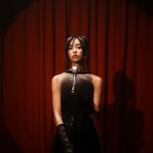 Congratulations to the INCREDIBLE @stella_hennen on the release of her Debut EP &lsquo;Where I don&rsquo;t Exist&rsquo; ✨🍸 
It sounds Amaaaaazing!!! 

Big congratulations to @ninamusolino who&rsquo;s hard work deserves a shoutout or a 100!! 💙🥰

Th