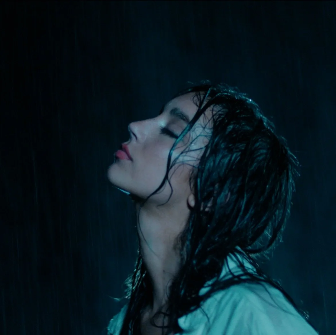 Absolutely thrilled with all the playlist love &lsquo;Anything Anymore&rsquo; has received!

Thank you  @spotify for adding this song to @newmusicfriday , Fresh Finds, Young &amp; Free, All New Pop &amp; Singled Out 💐

Thankyou @applemusic for addin