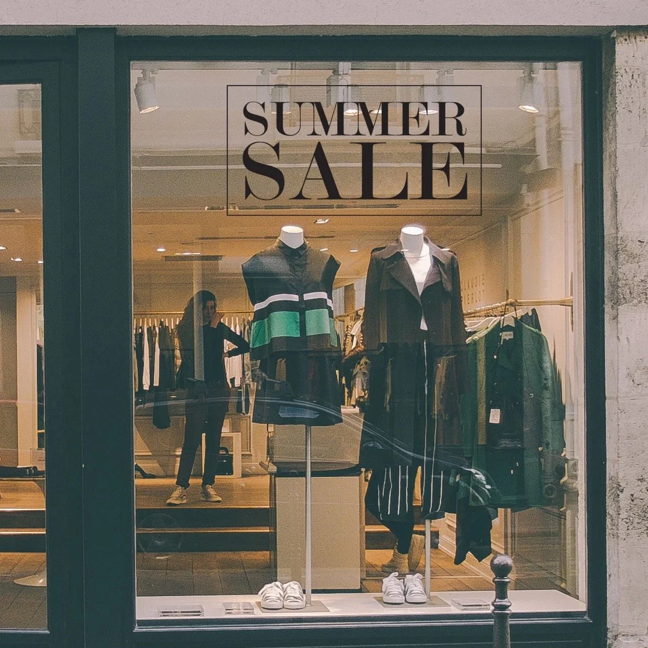 Summer_Sale_-_Classic_with_border_Square Large.jpeg