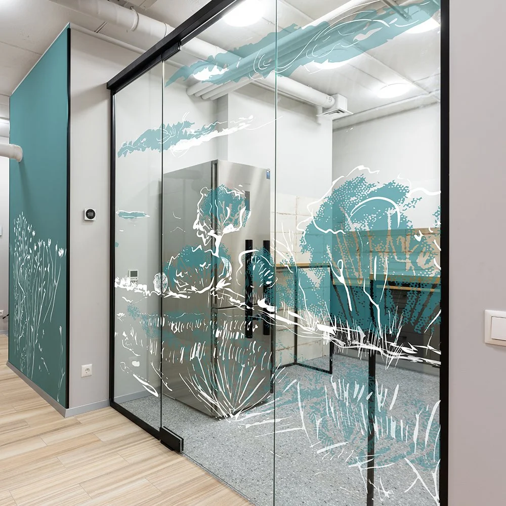 Les-Muses-vitrophanie-design-horizon-bureau-entreprise.jpg