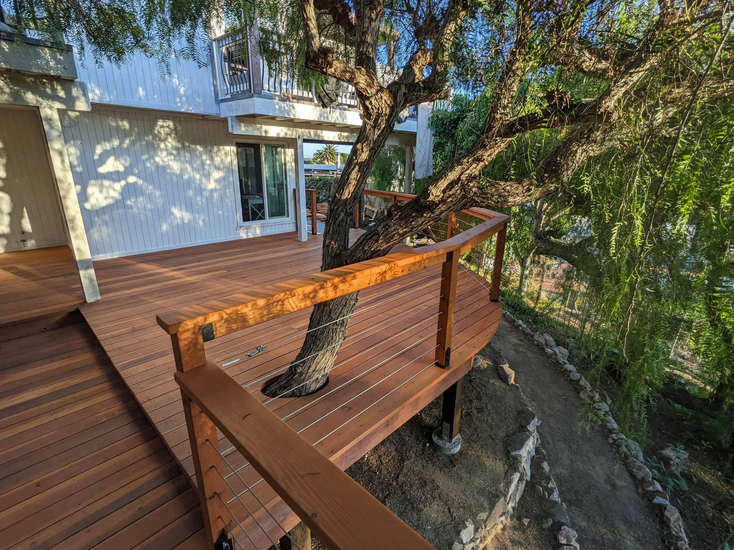 custom-deck-carpenter-outdoor-structure-builder-3.jpg