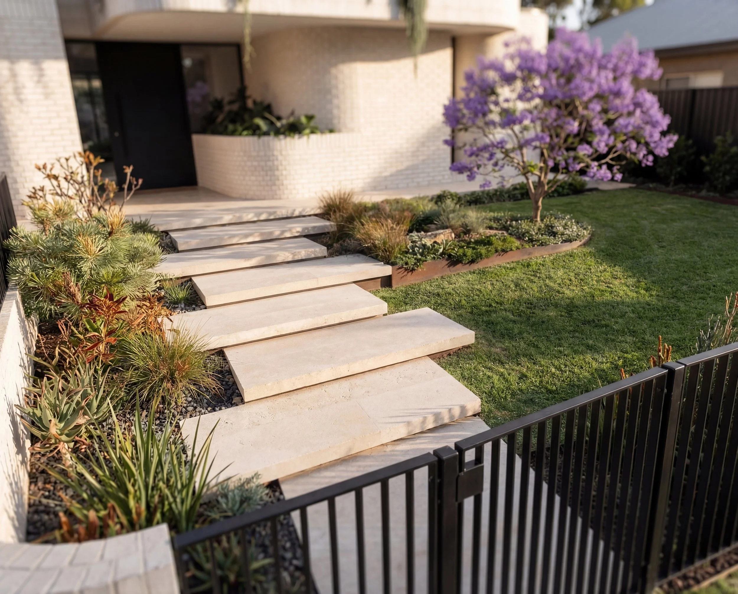 hf_20260309_210706_8523a506-a363-478f-bd19-7cb4f025342f copy.jpg