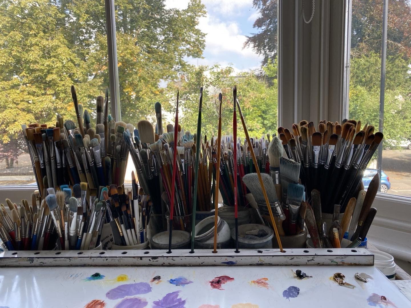 Am I unusual in having so many brushes? I don&rsquo;t know if there is a collective noun for brushes - a bundle/stack/sweep? #toolsofthetrade, #addiction, #figurativepainting, #insecurity
