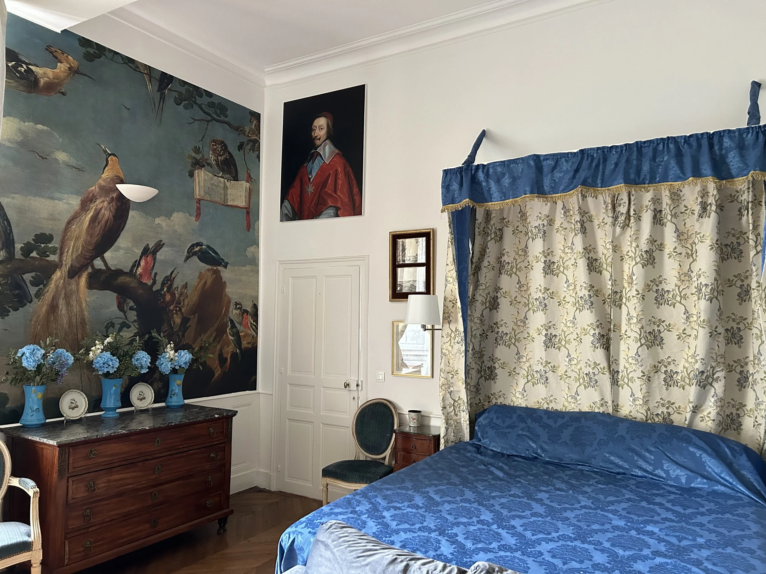 Duke bedroom 3.jpg