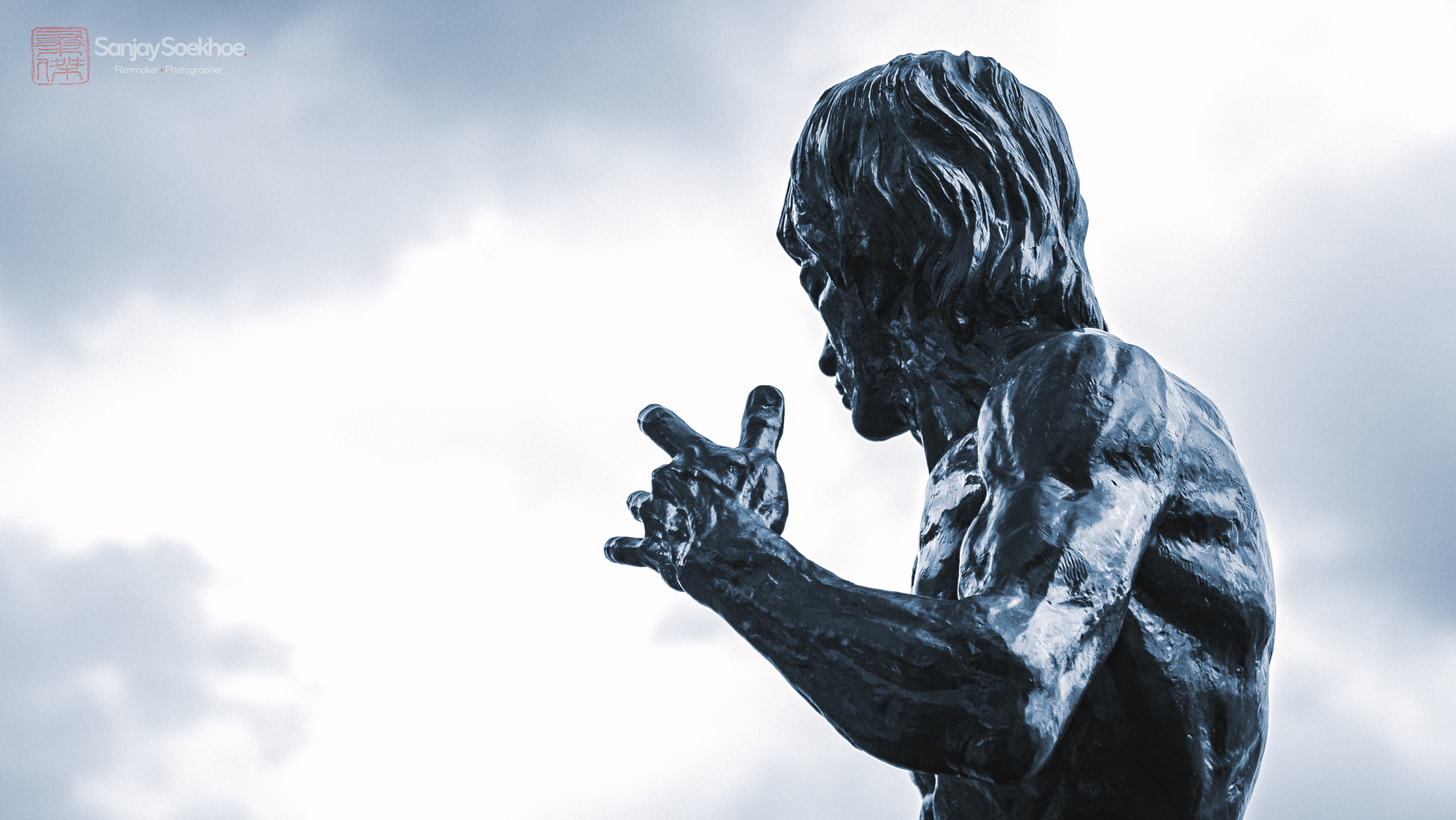Bruce Lee Statue.png