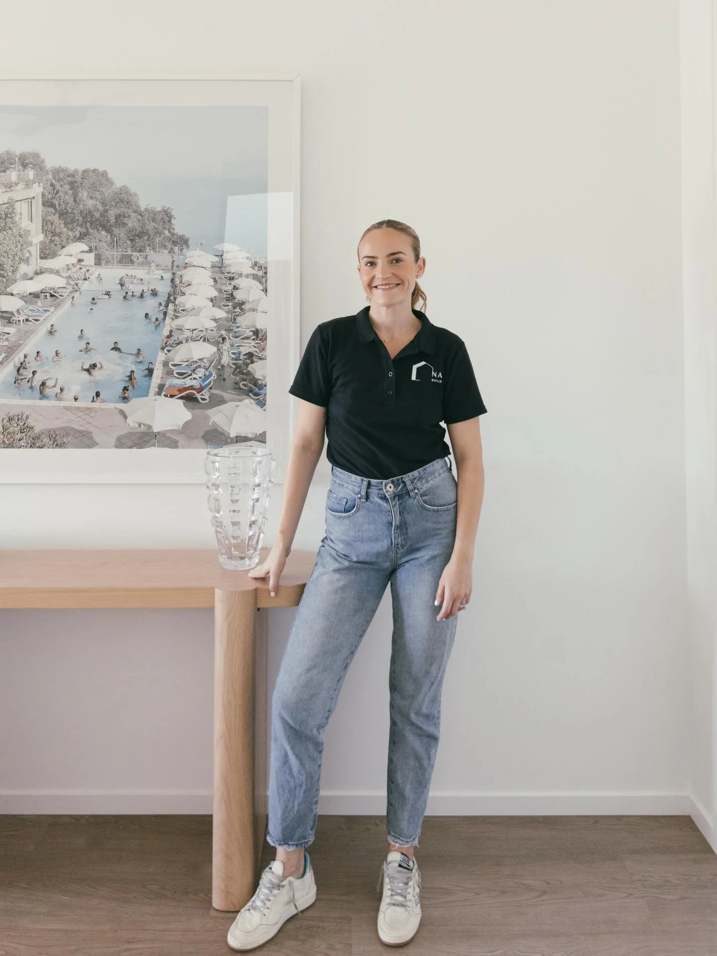 Meet Sarah. 

Co-director of NAS Builders.

Sarah leads the client journey, and delivery oversight across every NAS build.

With a background in luxury marketing, Sarah is known for being highly detailed, direct and persistent. 

She doesn&rsquo;t ac