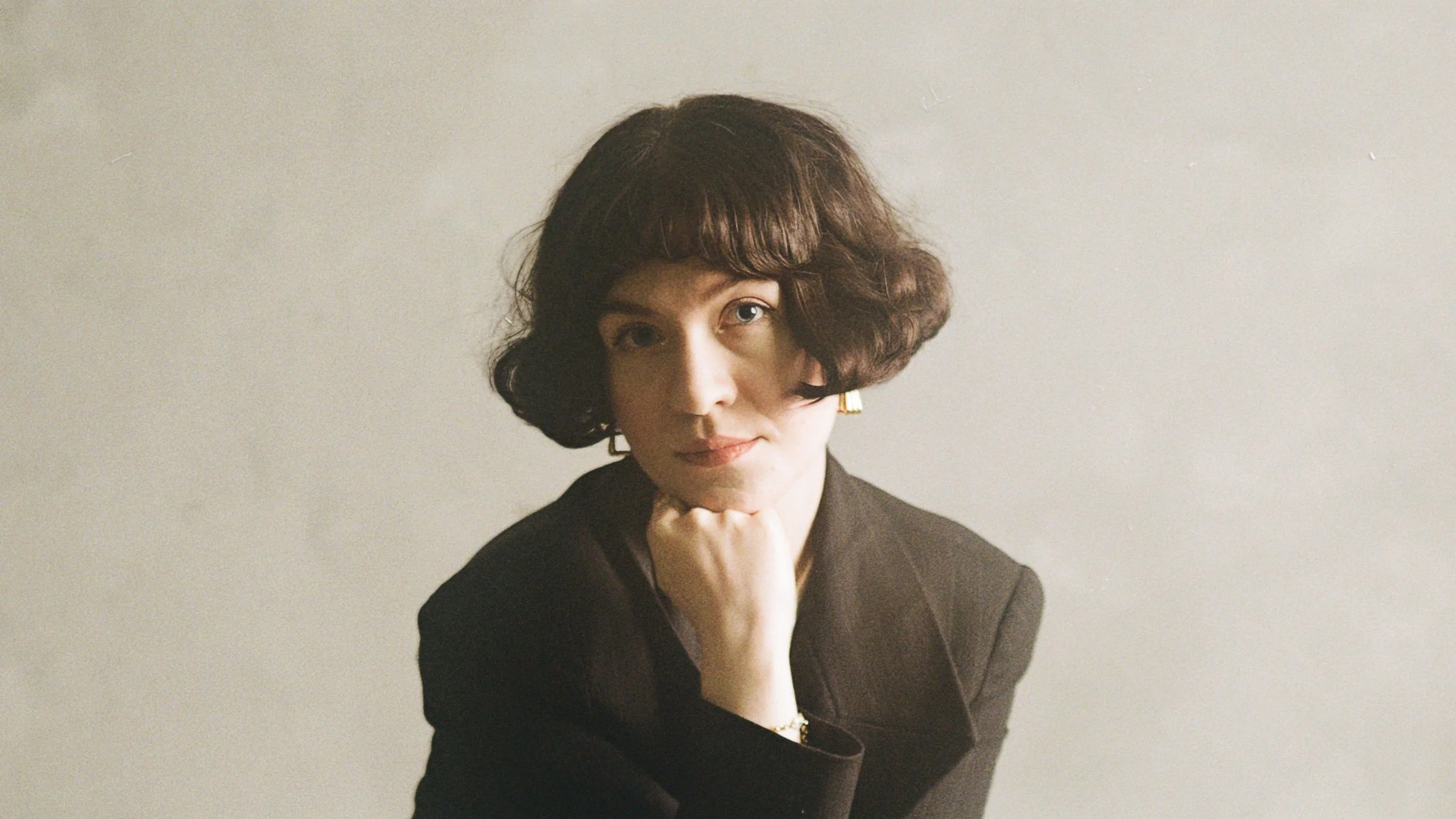 Her Picture and the quiet asymmetry of modern love