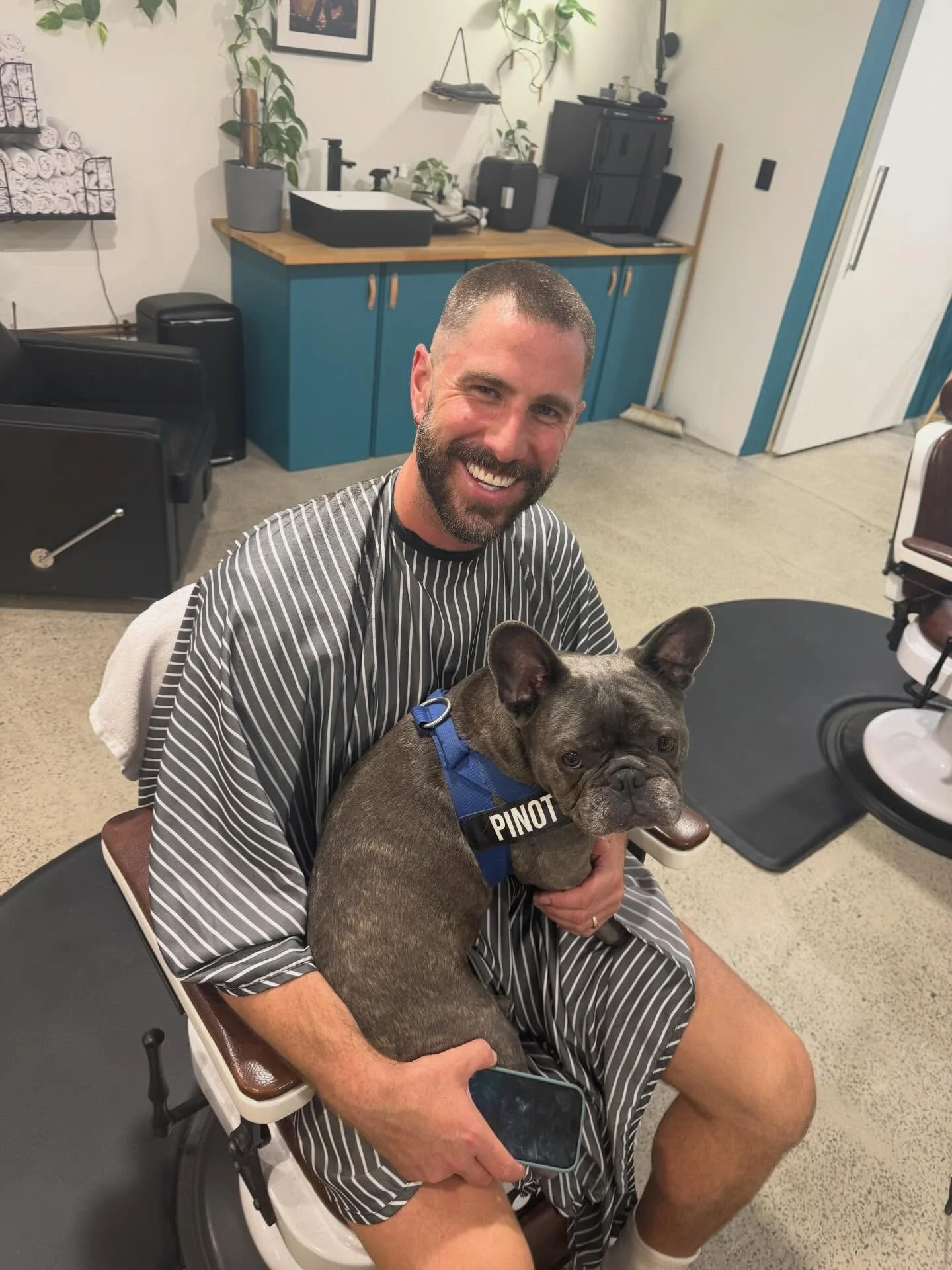 Darlinghurst, Sydney NSW
✂️ Services: Haircuts | Skin Fades | Beard Trims | Hot Towel Shave 

#BarberSydney
#DarlinghurstBarber
#SydneyBarber
#SkinFadeSydney
#BaqirBarber