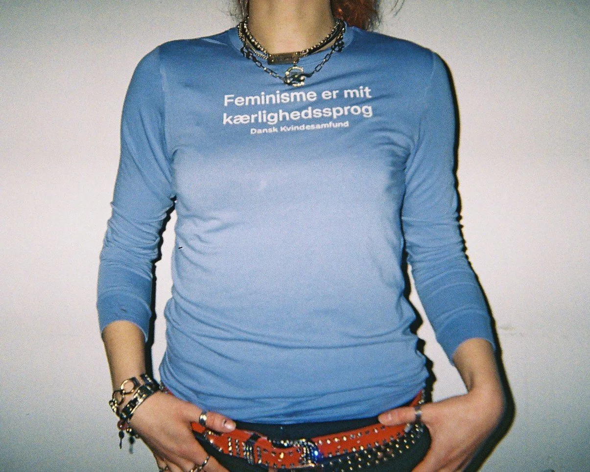 blå langærmet tee str M.JPG