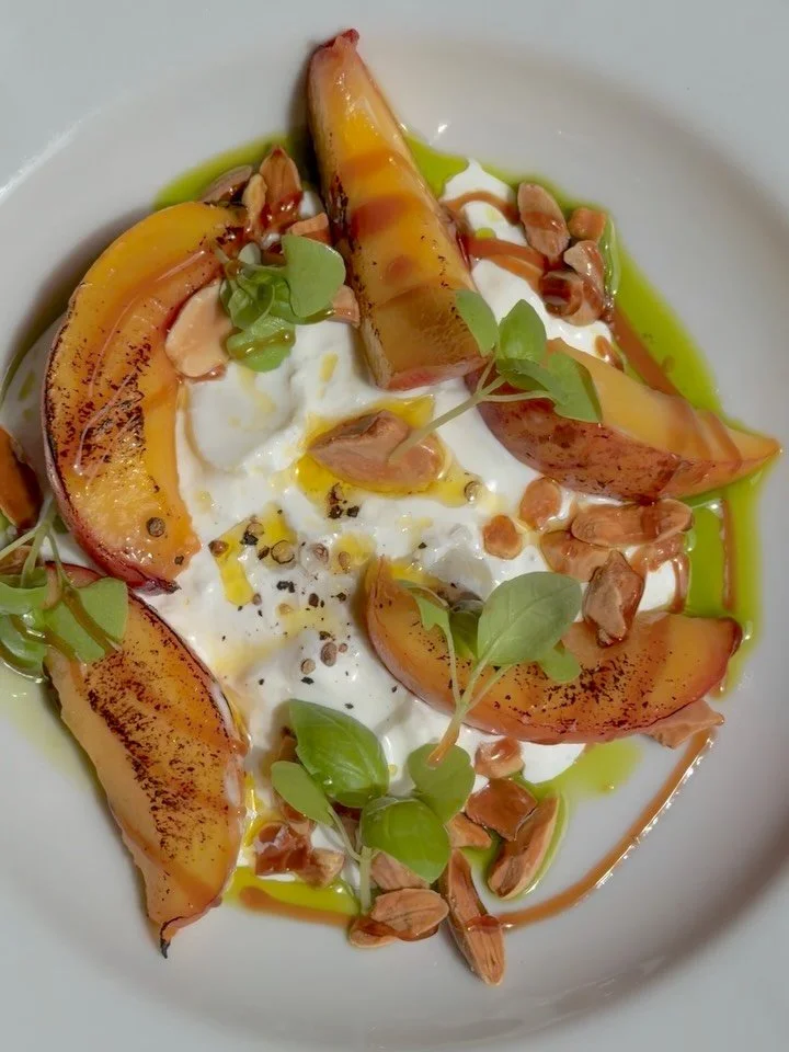 🍑 🍑 🍑

Burrata | Perzik | Amandel | Basilicum | Aceto