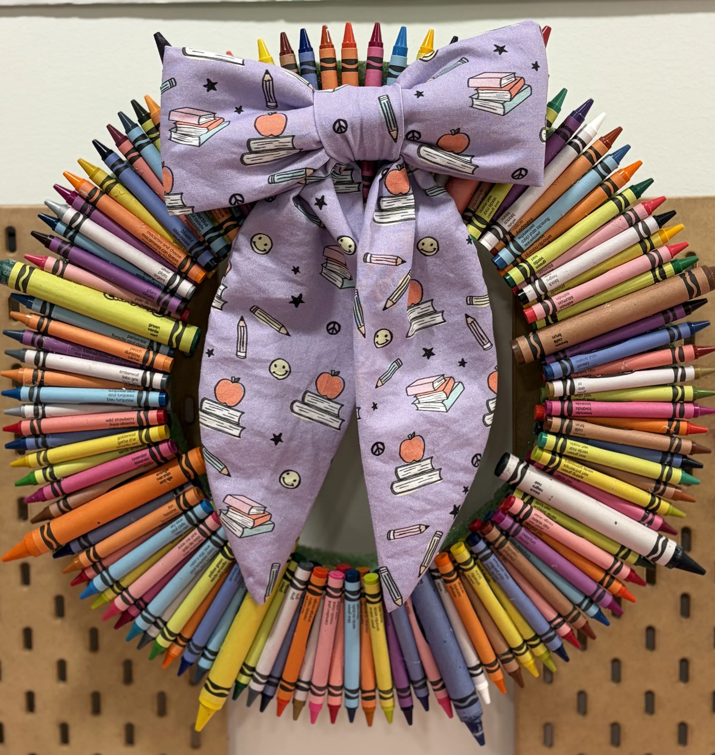 DIY Crayon Wreath