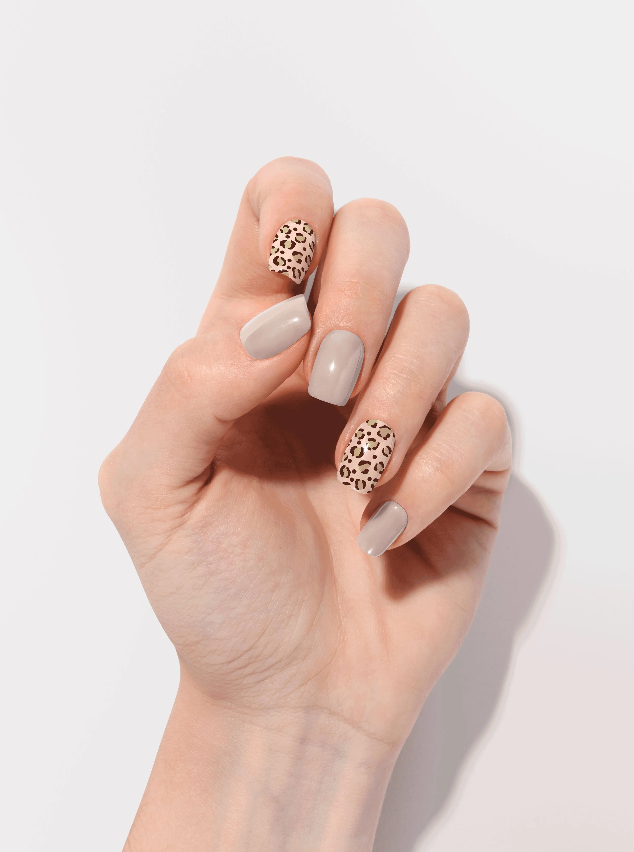 Gelly-Squoval-Nails-Untamed-Glam-GreyBG-WEB.jpg
