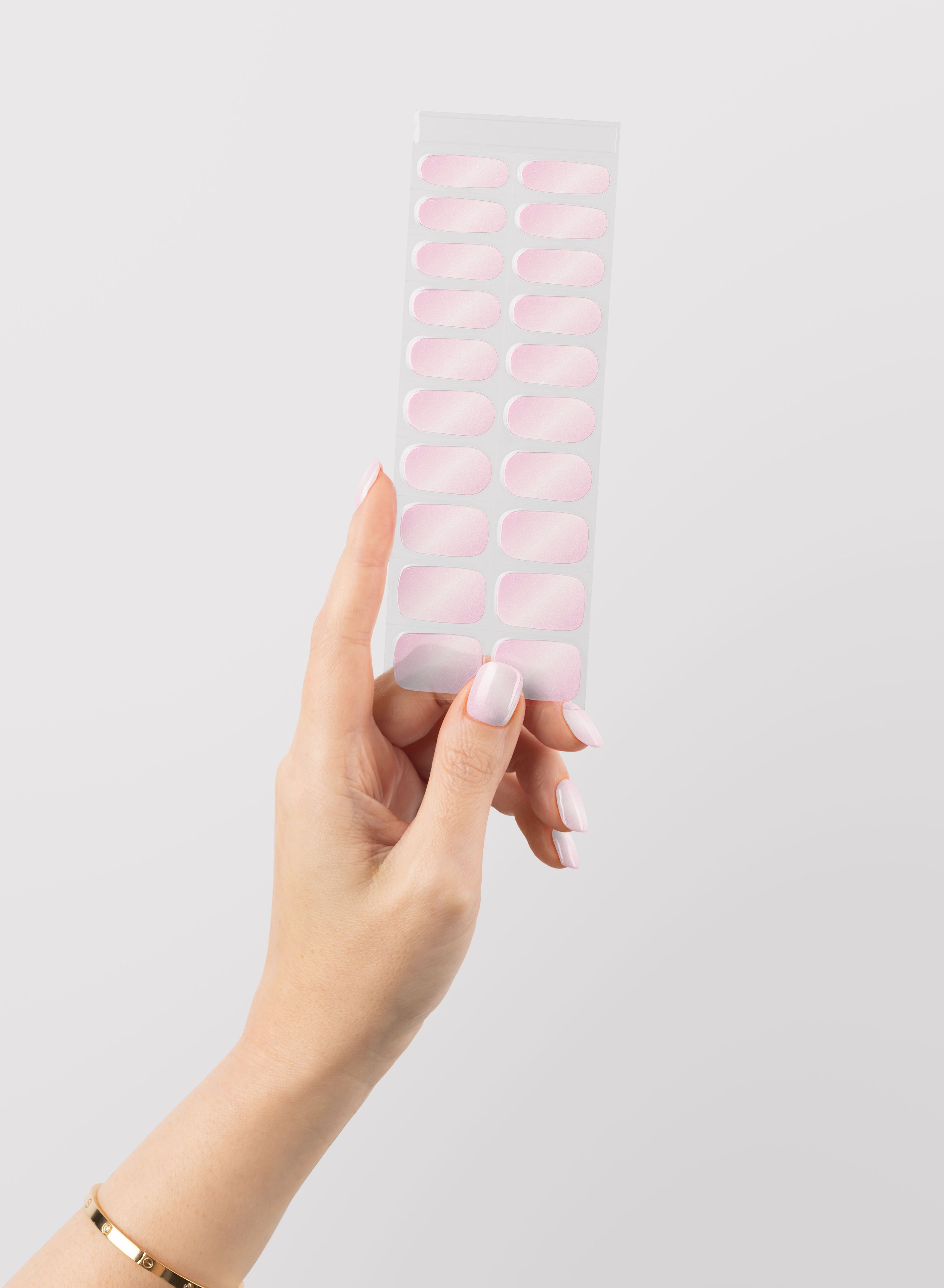Hand-Strips-Pearlfect-Glow-GreyBG.jpg