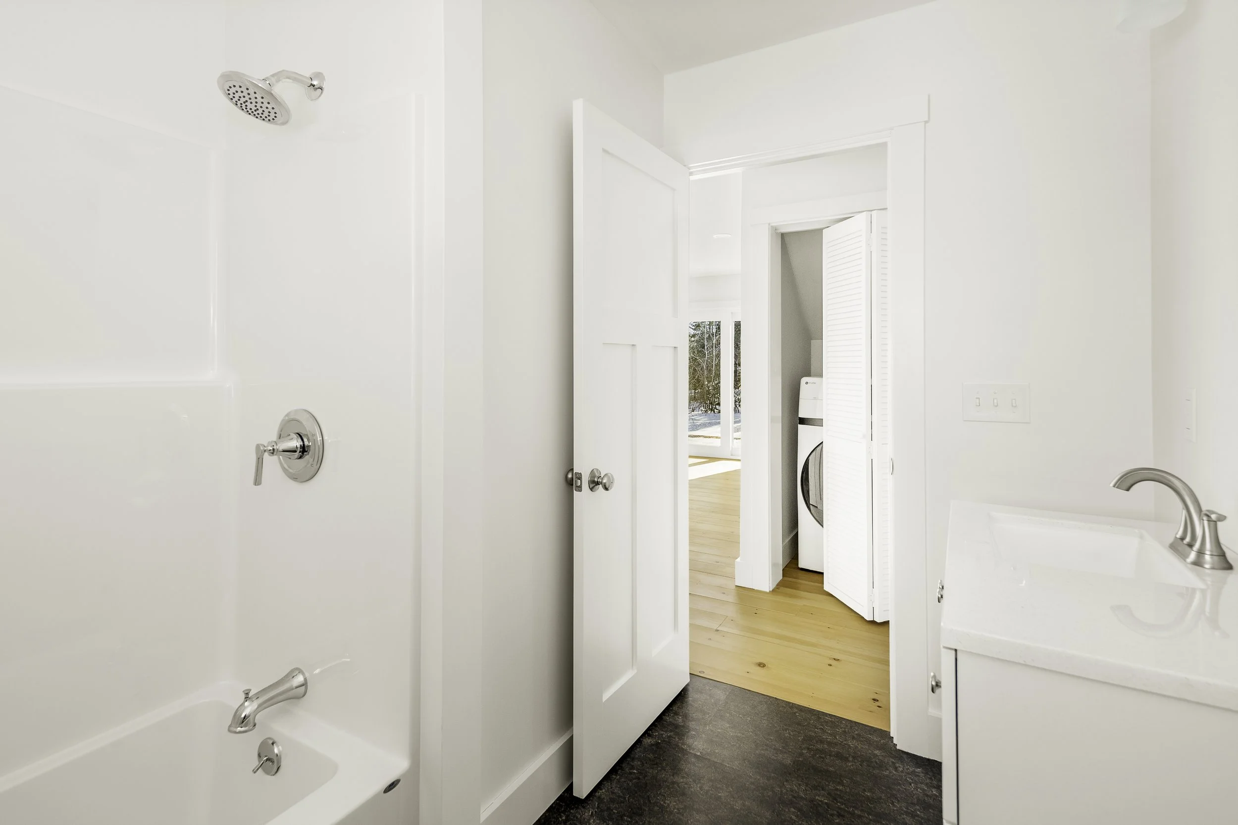 ZEH_Osprey_Interior_39_Bath_PROOF.jpg