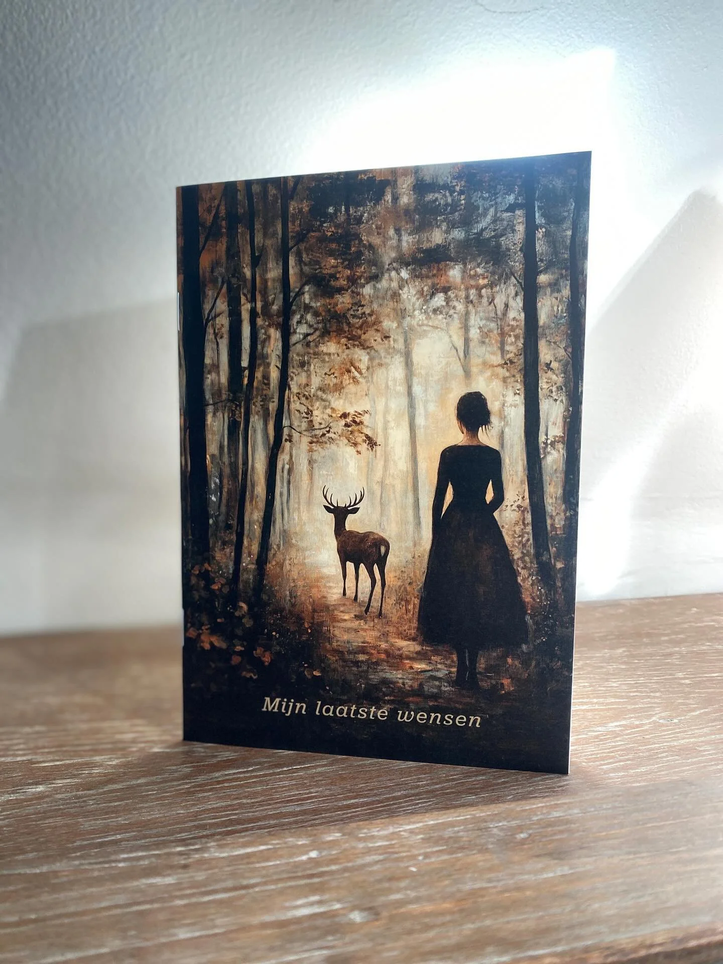 ✨&nbsp;Vers van de pers!&nbsp;✨ 
Het nieuwe&nbsp;&lsquo;Mijn laatste wensen boekje&rsquo; is uitgekomen 💛

Een boekje om even bij stil te staan, over wat u belangrijk vindt rondom uw uitvaart.  Ik heb het met zorg samengesteld, zodat u stap voor sta