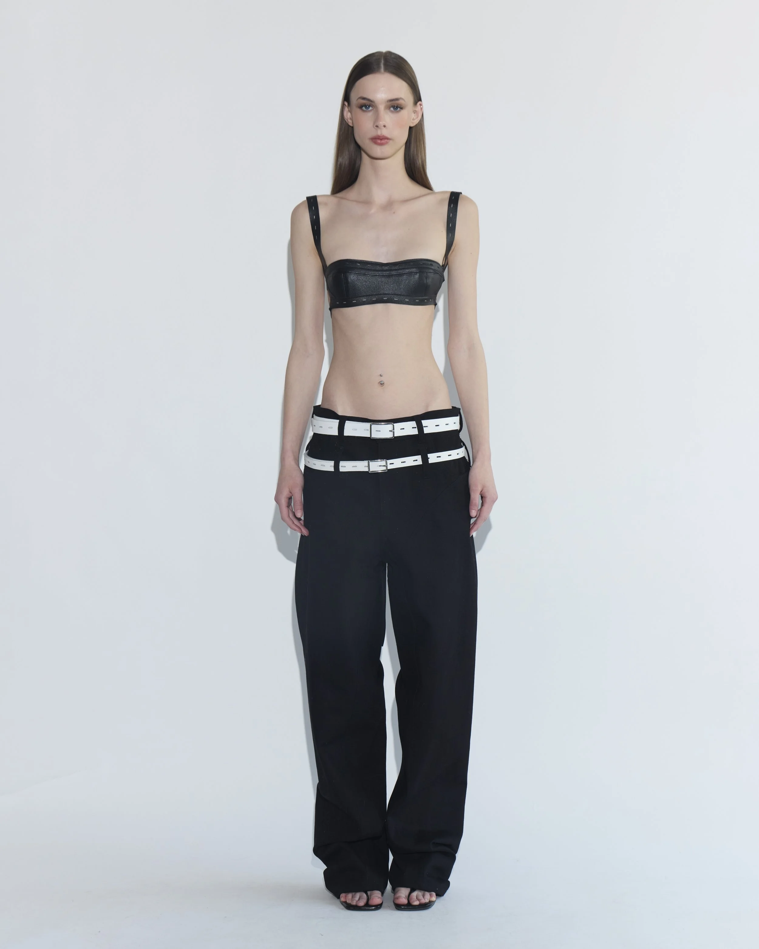 5.0 straight leg jeans in black