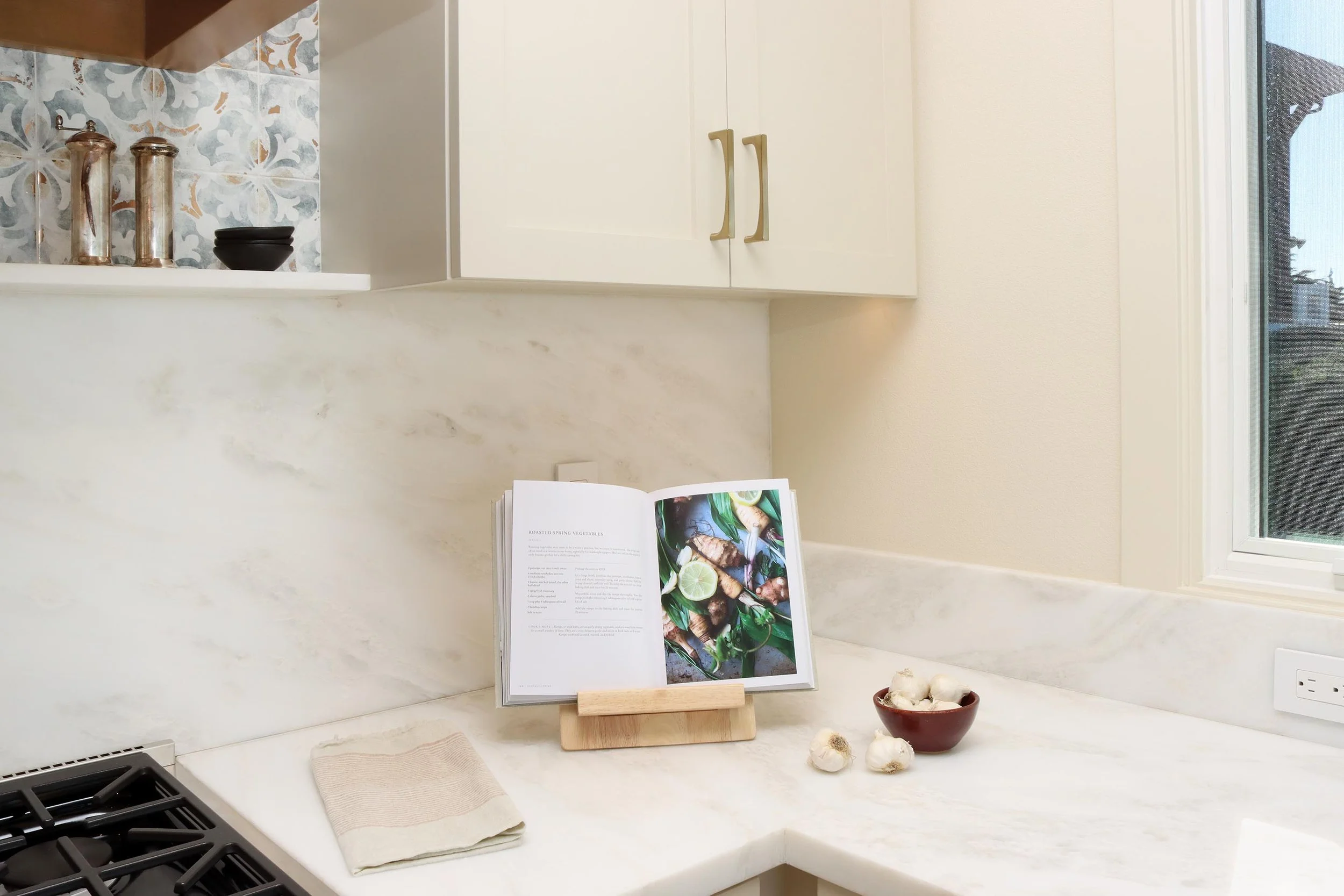 Modern Coastal; Modern Neutral Kitchen Remodel by John Fuchs Properties, Construction & Real Estate project photo 14