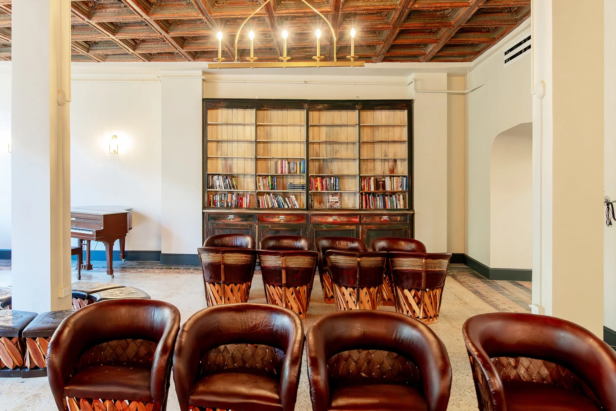 GH Library2a.jpg