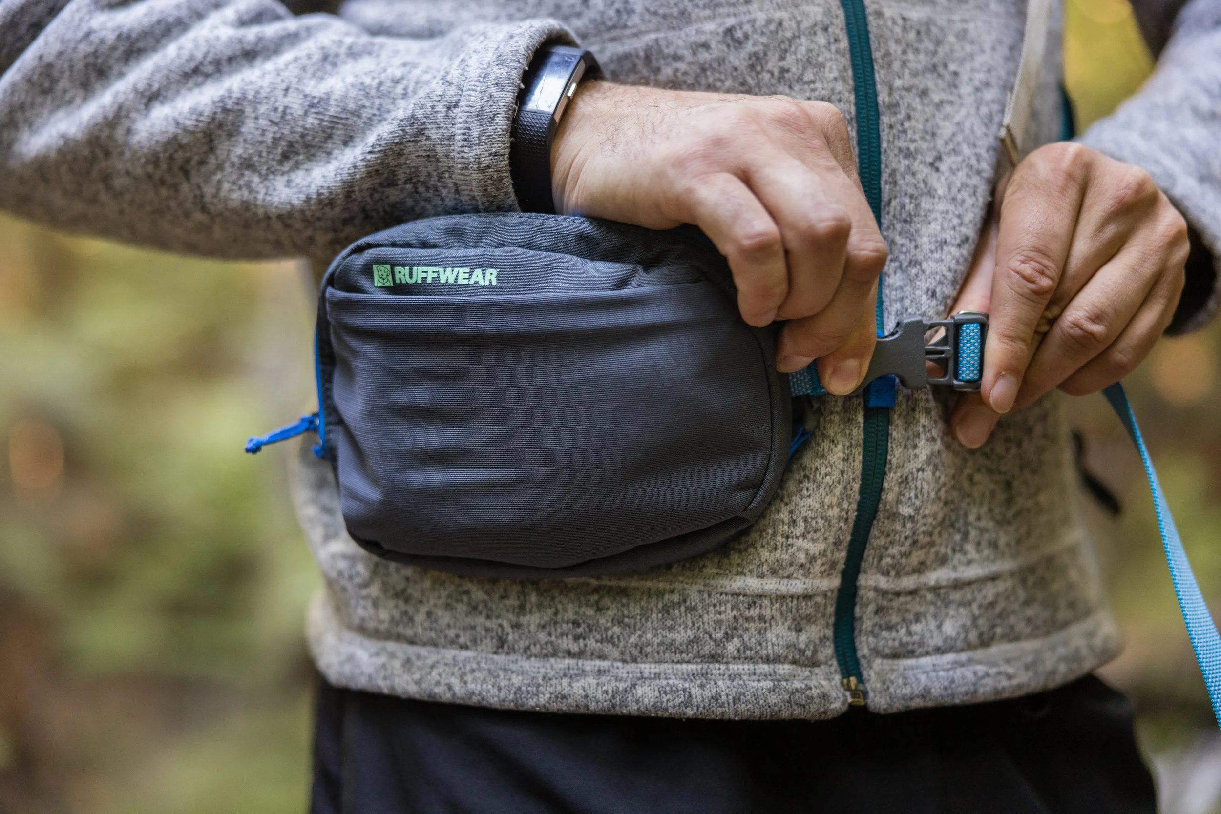 3574_Stash Bag Plus_Basalt Gray_Jason and Bernadette_Tamawanas Falls_Photo Tyler Roemer_Print-11.jpg