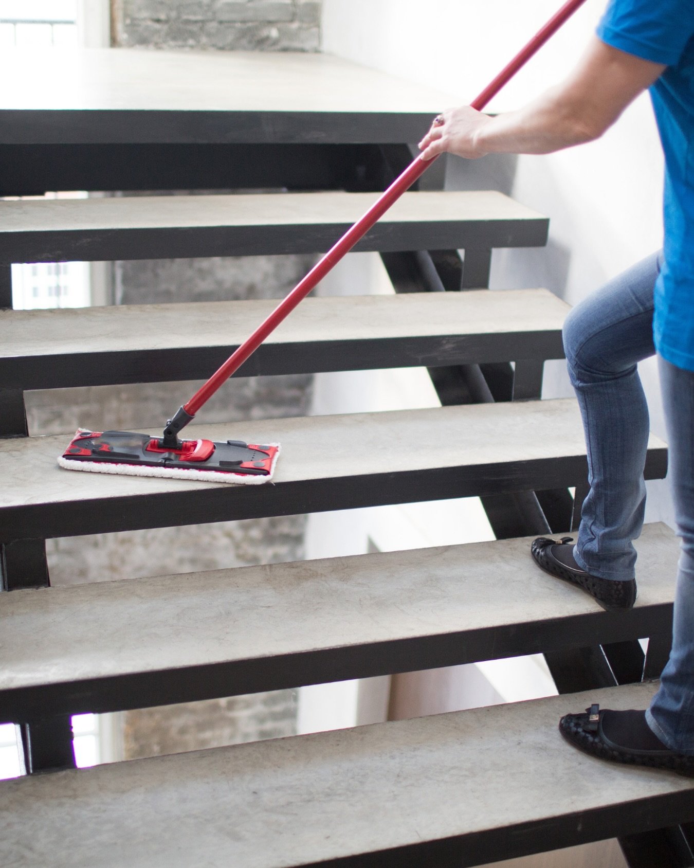Your clients notice EVERYTHING &mdash; yes, even the dust on the baseboards 😅

A clean space = trust, comfort, and better first impressions.

That&rsquo;s why we offer cleaning plans that work around you:
🧽 Flexible scheduling
🌙 Nights + weekends
