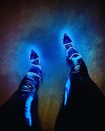 Lara blue bootsw.jpg