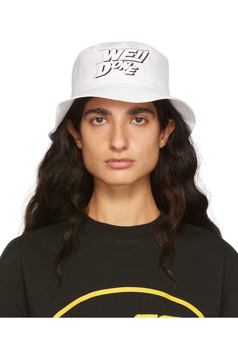 We11done White Basic Logo Bucket Hat