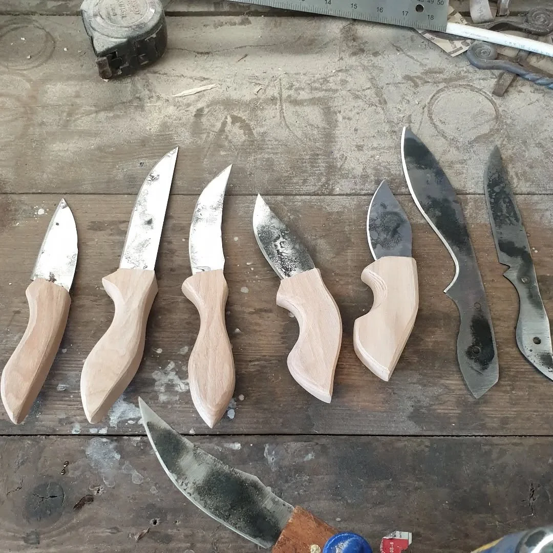 Busy times on the horizon!!
New beginnings and big adventures!!
#selfemployed 
A few knives that I'm currently working on, all available! 
Pm for details
#forged #knivesofinstagram #handmadeindonegal #wildatlanticway #handcraft #craft #blacksmithin