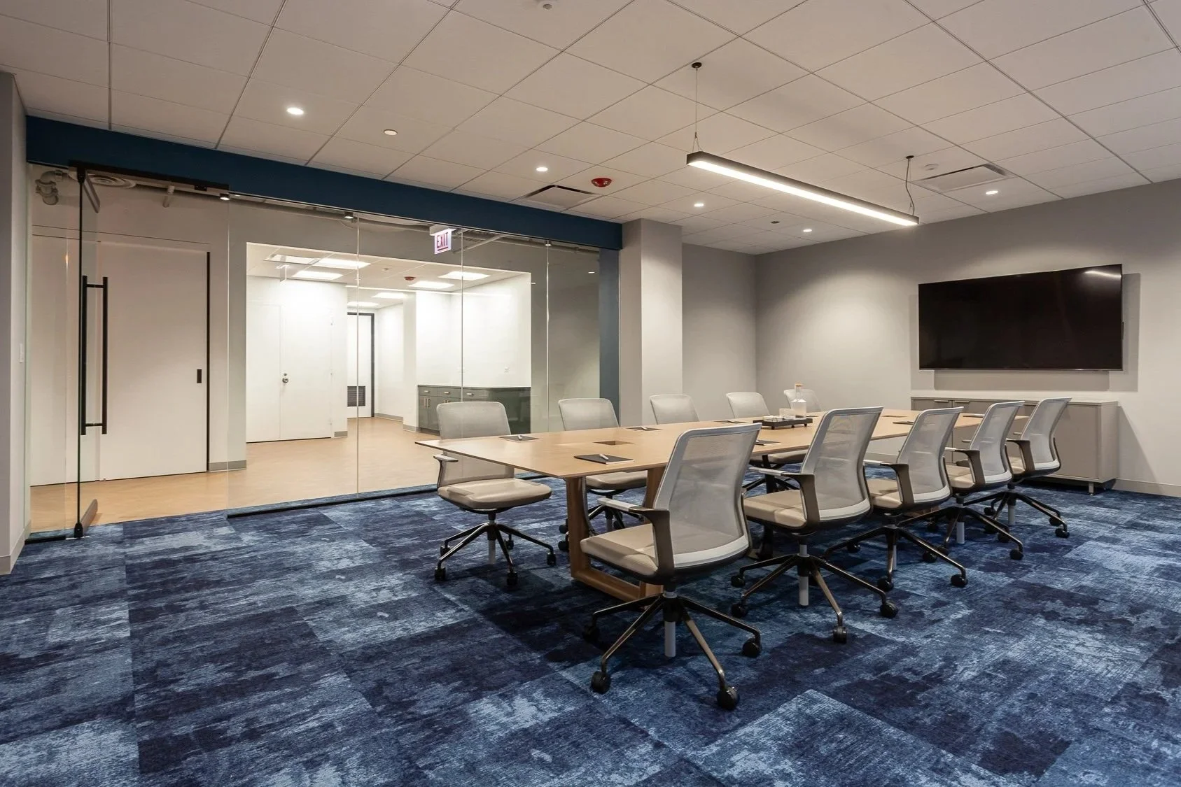1+E+Wacker+Spec+Suites-07.jpg