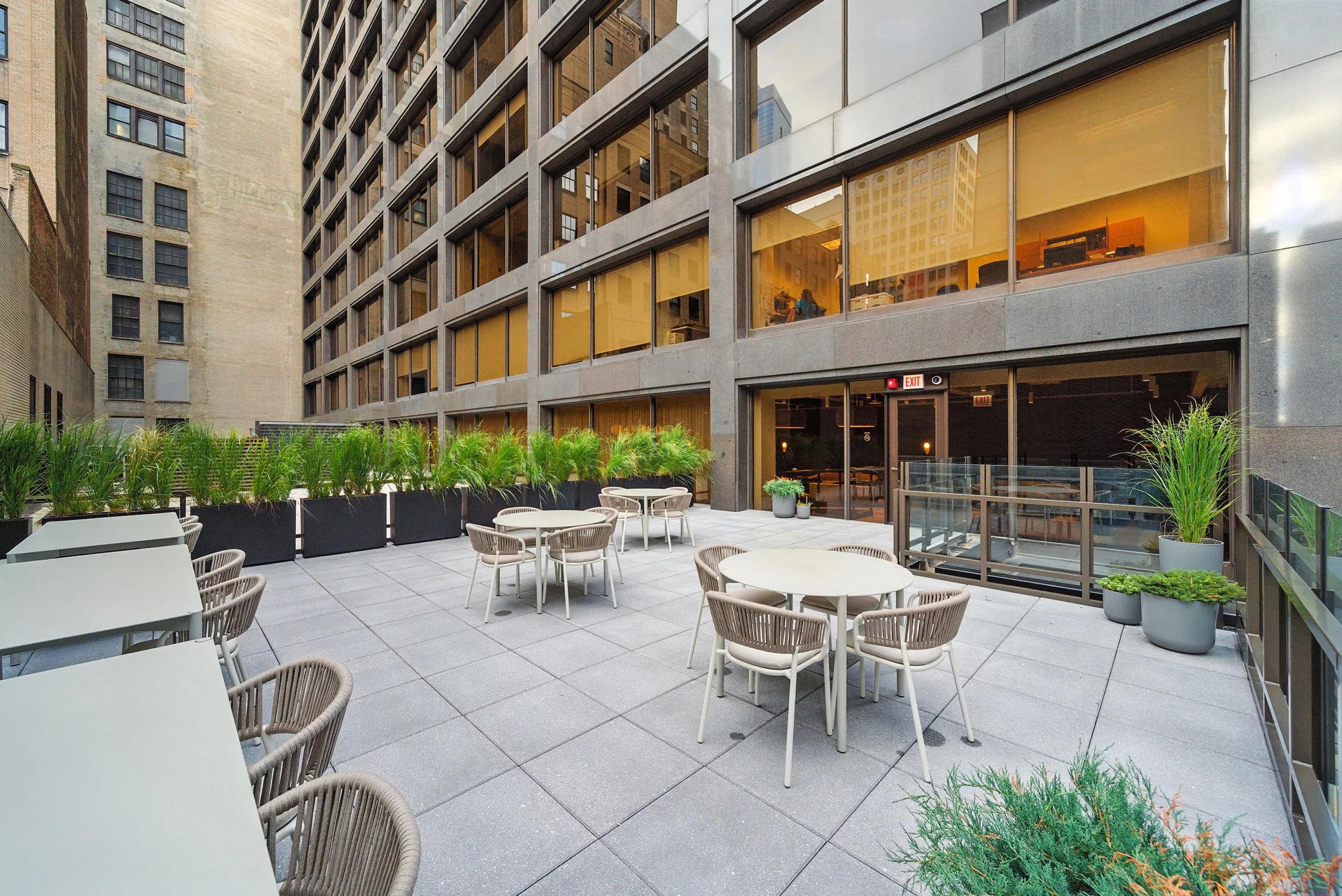 33 N Dearborn Amenity-31.jpg