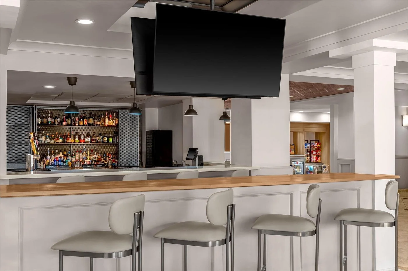 Double Tree Lobby-2.jpg