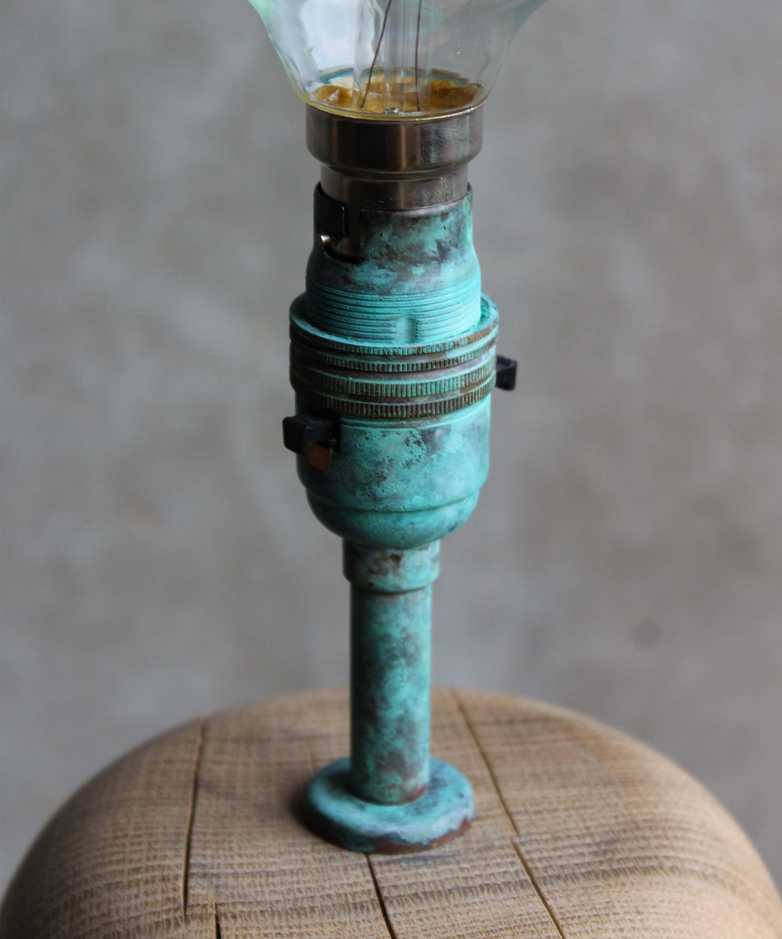bobbin lamp v2 context 4.jpg