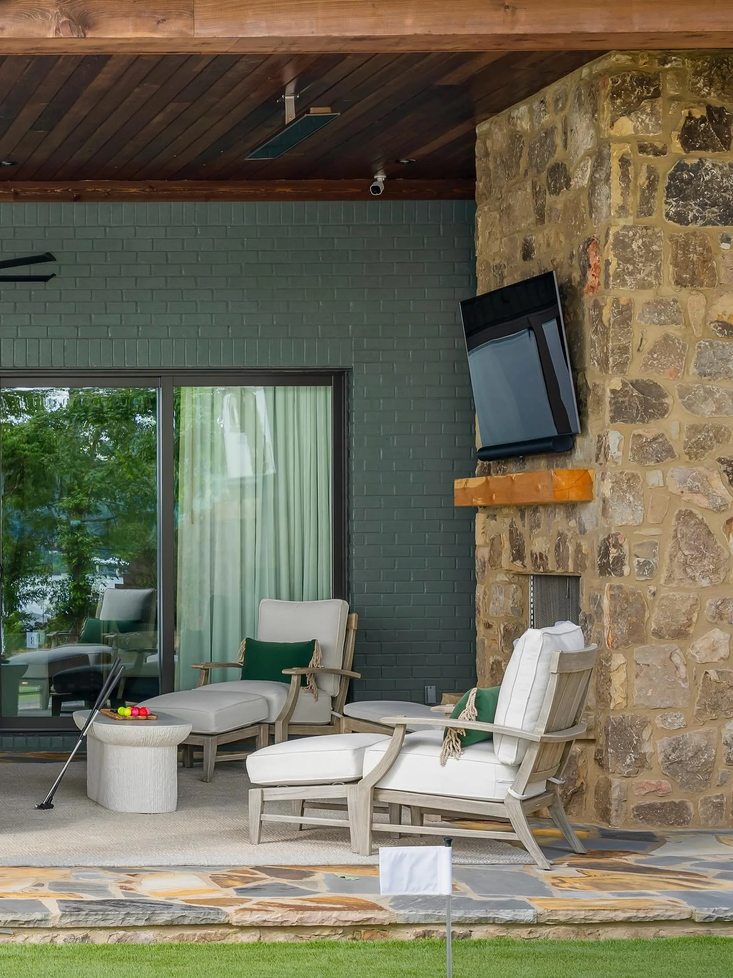 The back porch; arguably the most important room in a lake house

#lakehouse #newhome #newhouse #househome #lakehome #vacationhome #porch #backporch #dreamhouse #architecture #design #construction #interiordesign #patiofurniture #patio #porchlife #la