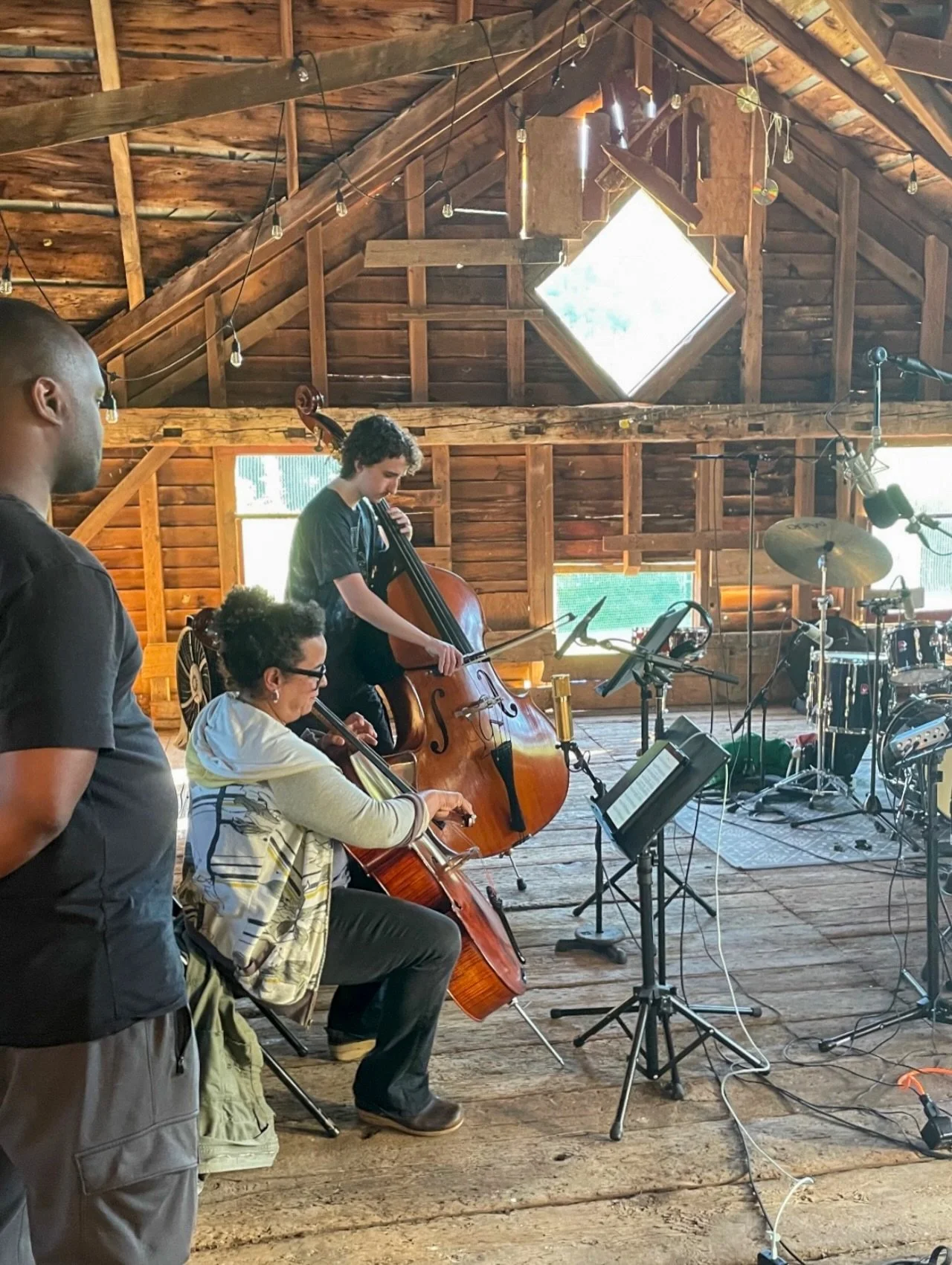 In honor of @looking_glass_arts 2026 applications opening, I figured I&rsquo;d share my wonderful experience with them last year. 

In August @jj.young.89 brought @jahiancm and I up to West Fulton NY for their Chestwatyr Fellowship in which we spent 