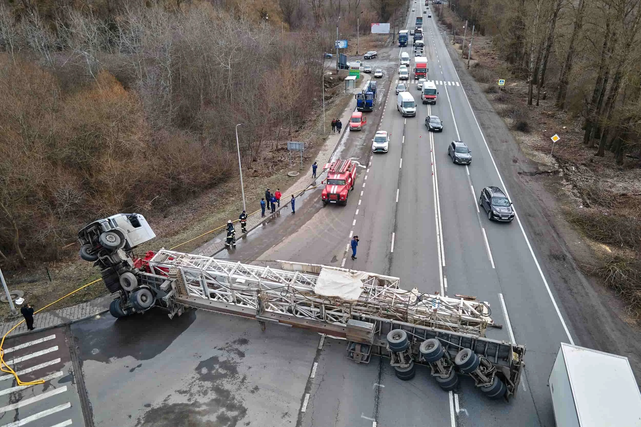 Why Truck Crashes Are More Dangerous Than Car Crashes