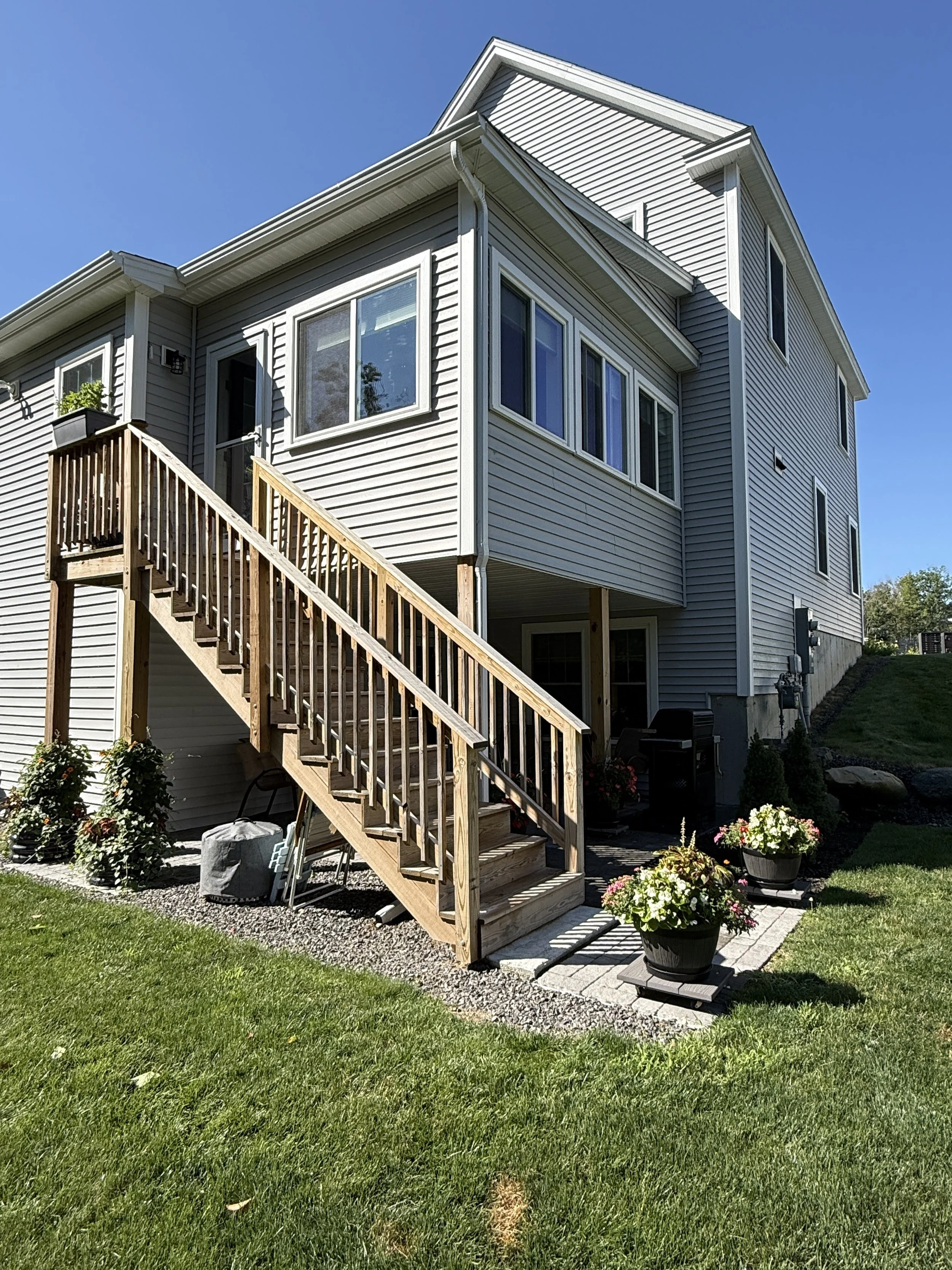 Falcon Crest: Gorham