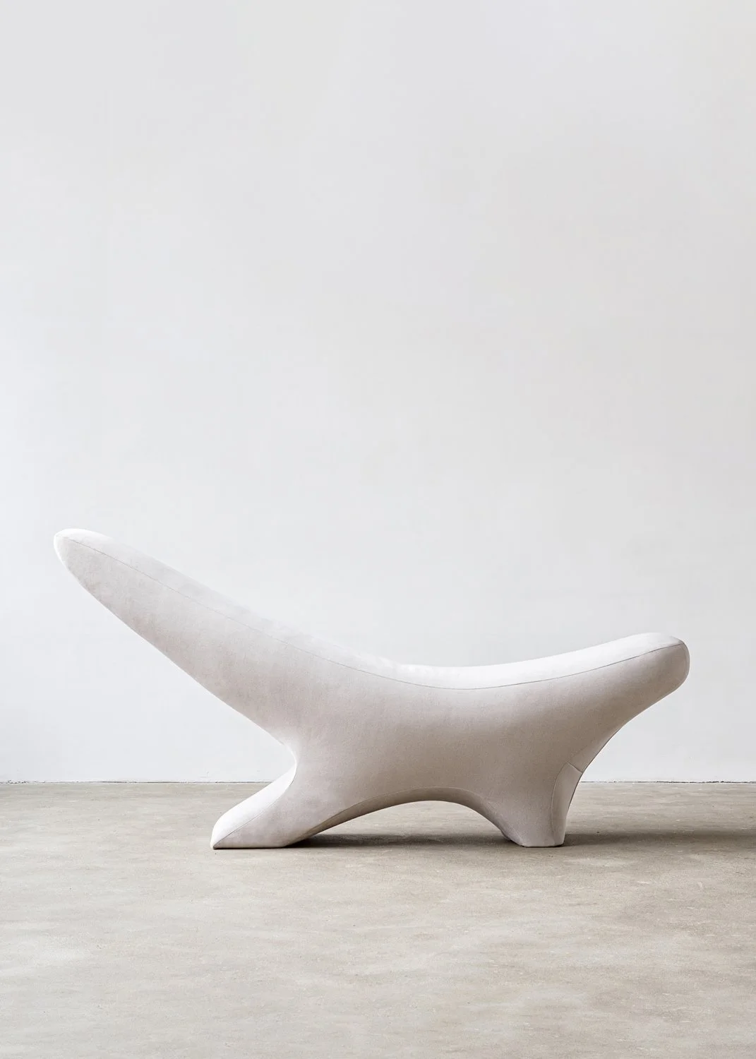 TUMAN lounge chair by ZEMNA