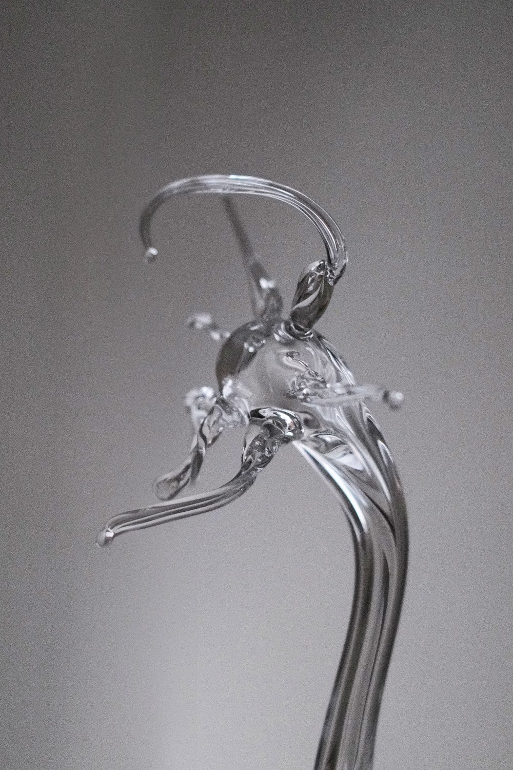EPHEME glass sculpture by Ukrainian artist Natalie Dubrovska