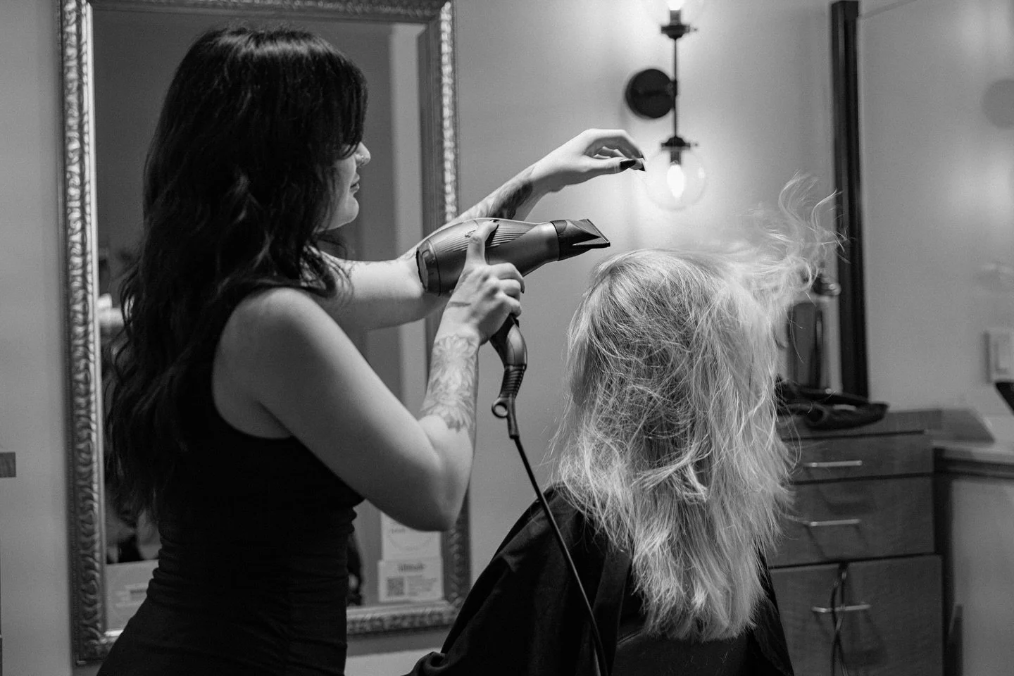 Does your scalp seem oily even though you JUST washed it? Do you have breakage at your scalp? Believe it or not it could be due to air-drying your hair! 

New research shows that actually BLOWDRYING your hair (especially at your scalp) DECREASES brea