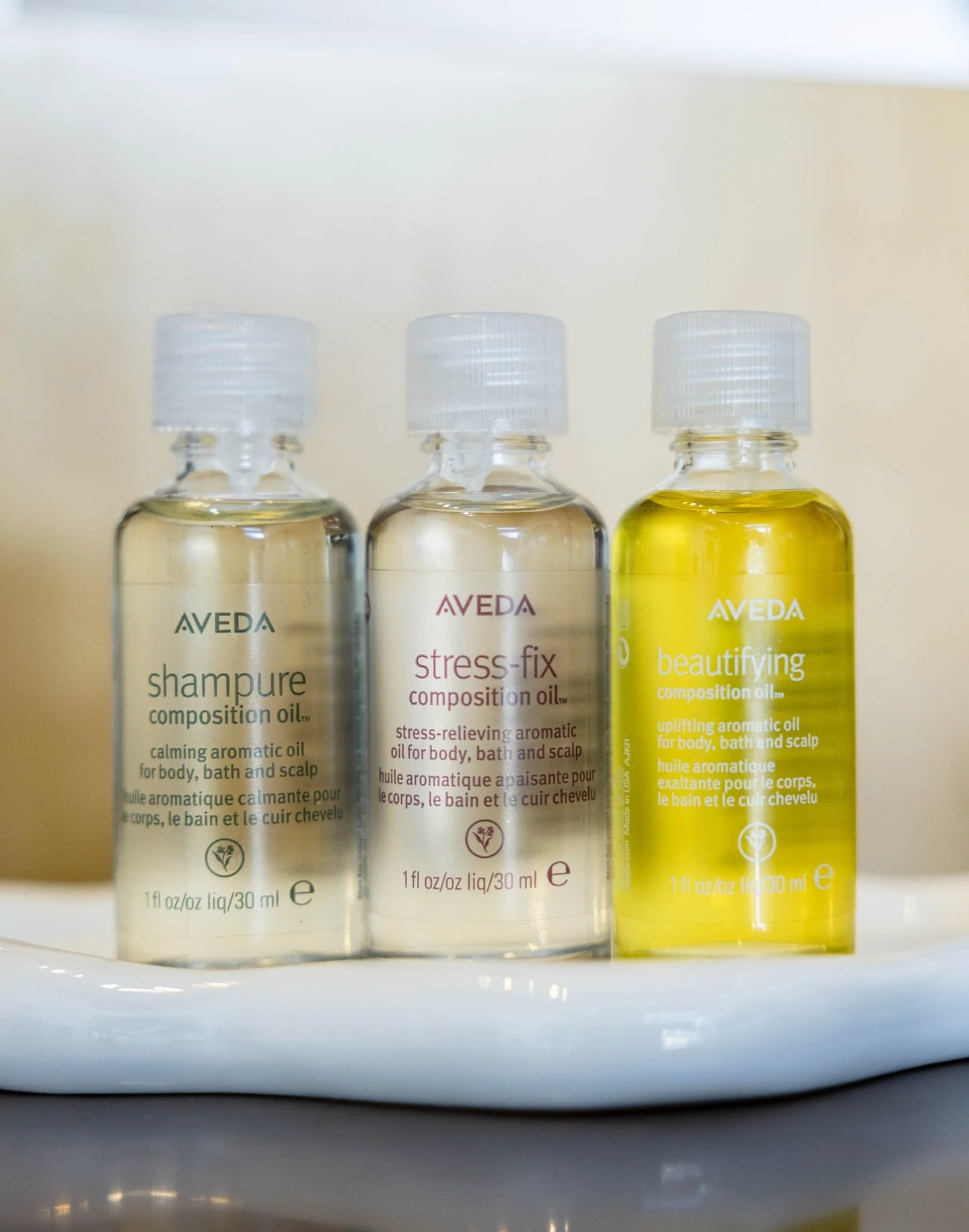 🌺AROMAS🪻The iconic and most unique part of the Aveda brand. Aveda prides itself on using natural botanicals for their signature scents instead of synthetic fragrance. 

Shampure Aroma &rarr; A calming blend with 25 pure flower and plant essences in