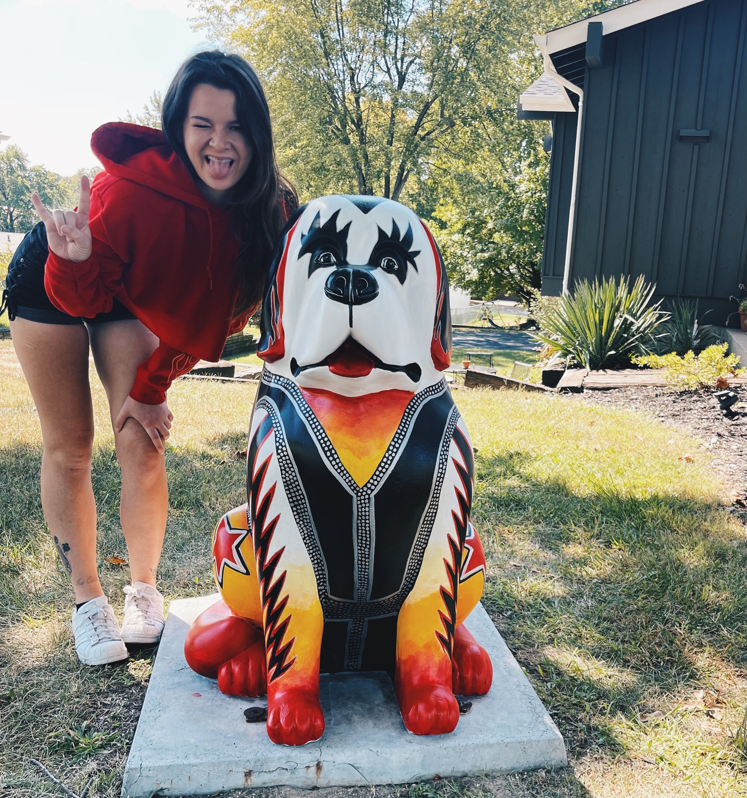 Kiss Themed Dog Statue, 2023