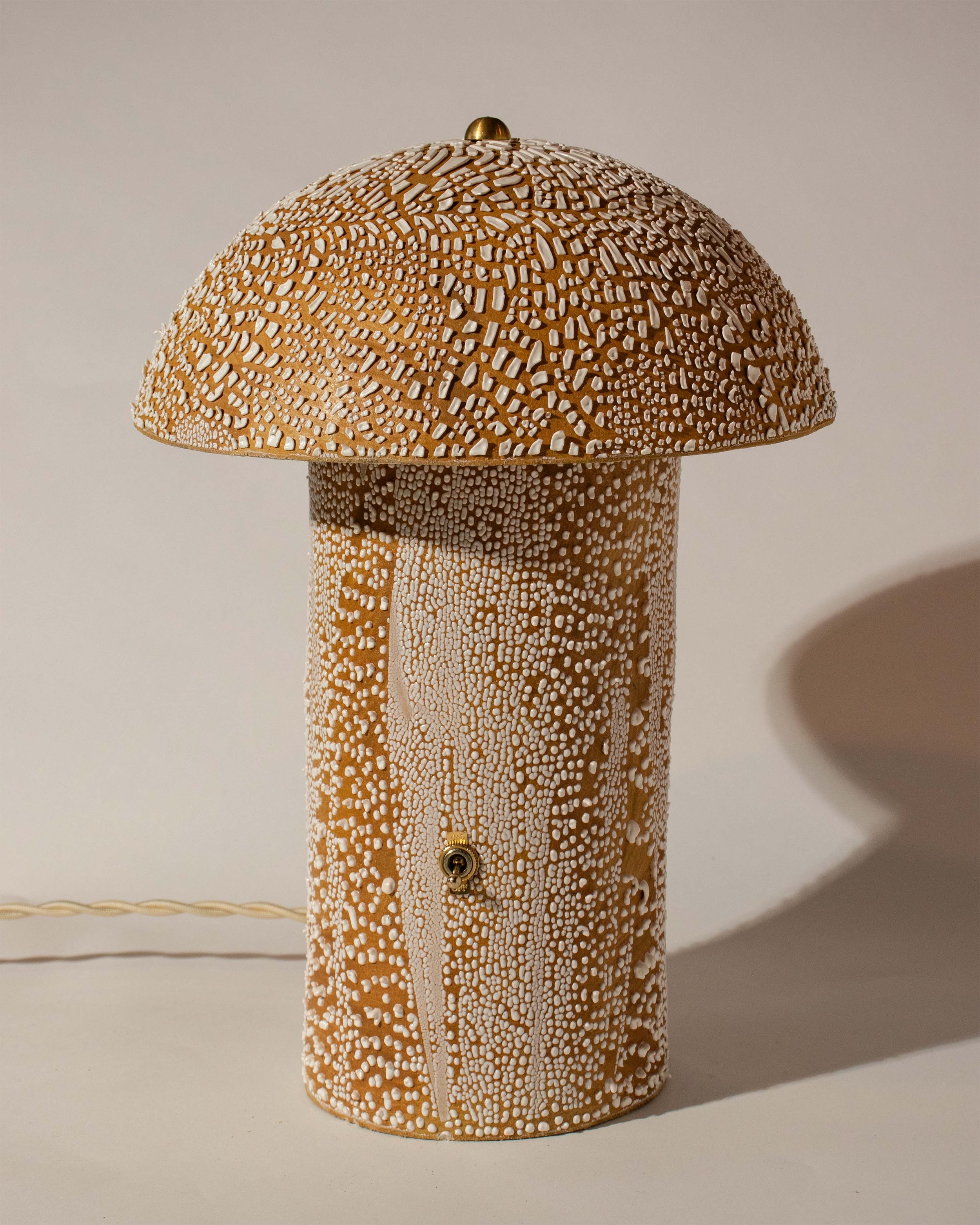 CrackleMushroom_gold_front_off.jpg