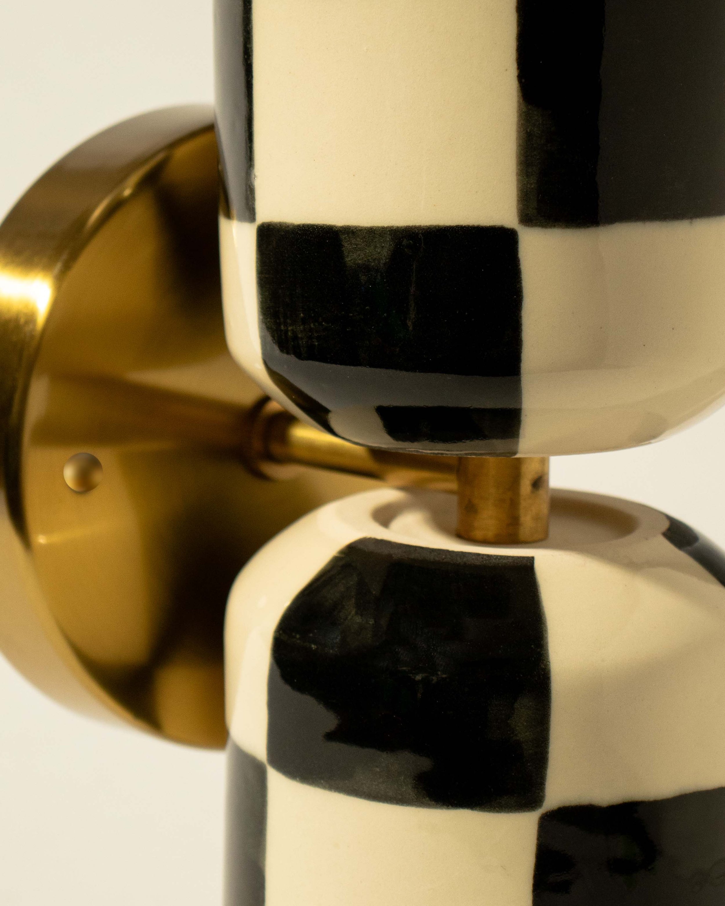 Hourglass_Detail.jpg