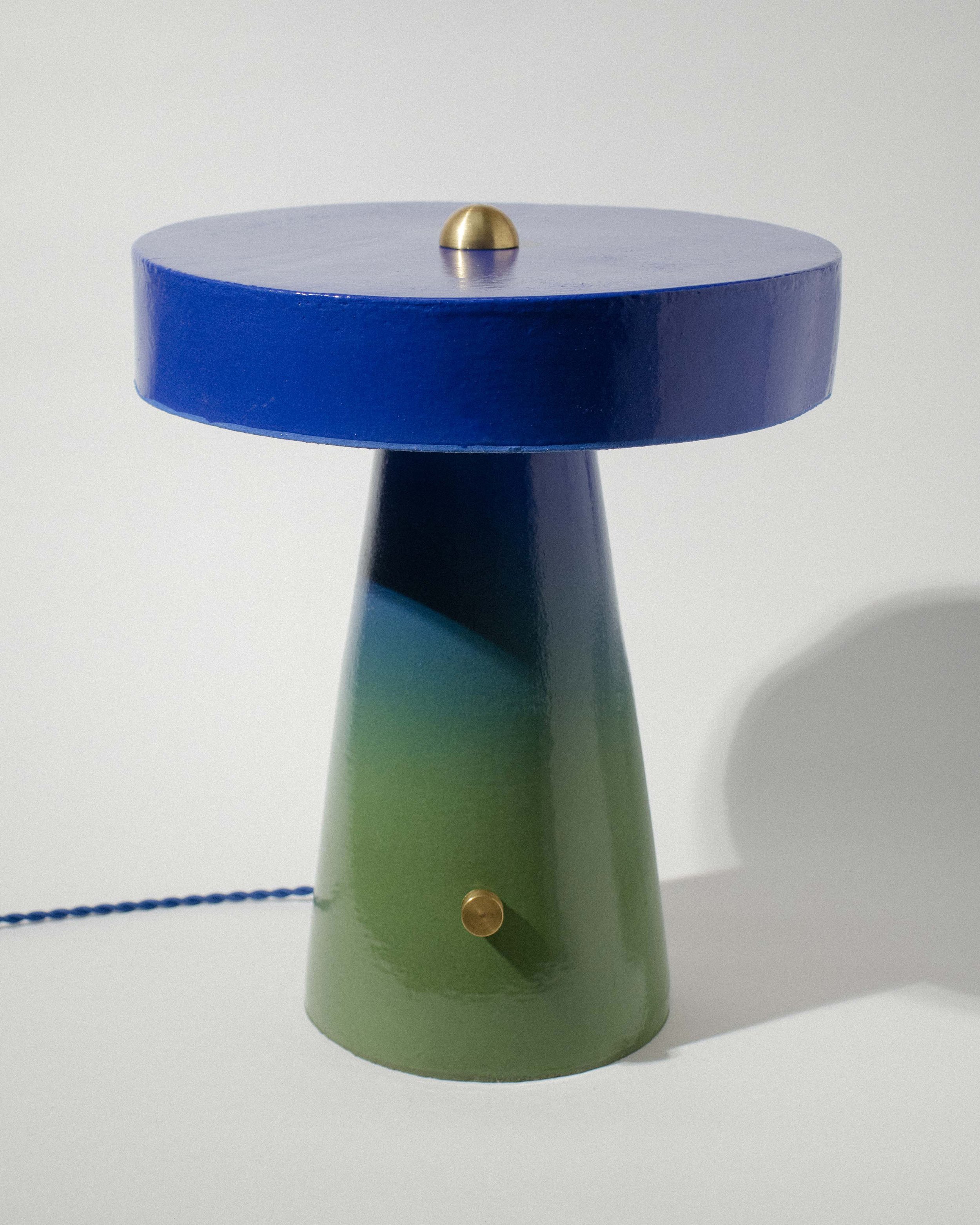 Horizon_SpectrumLamp_front.jpg