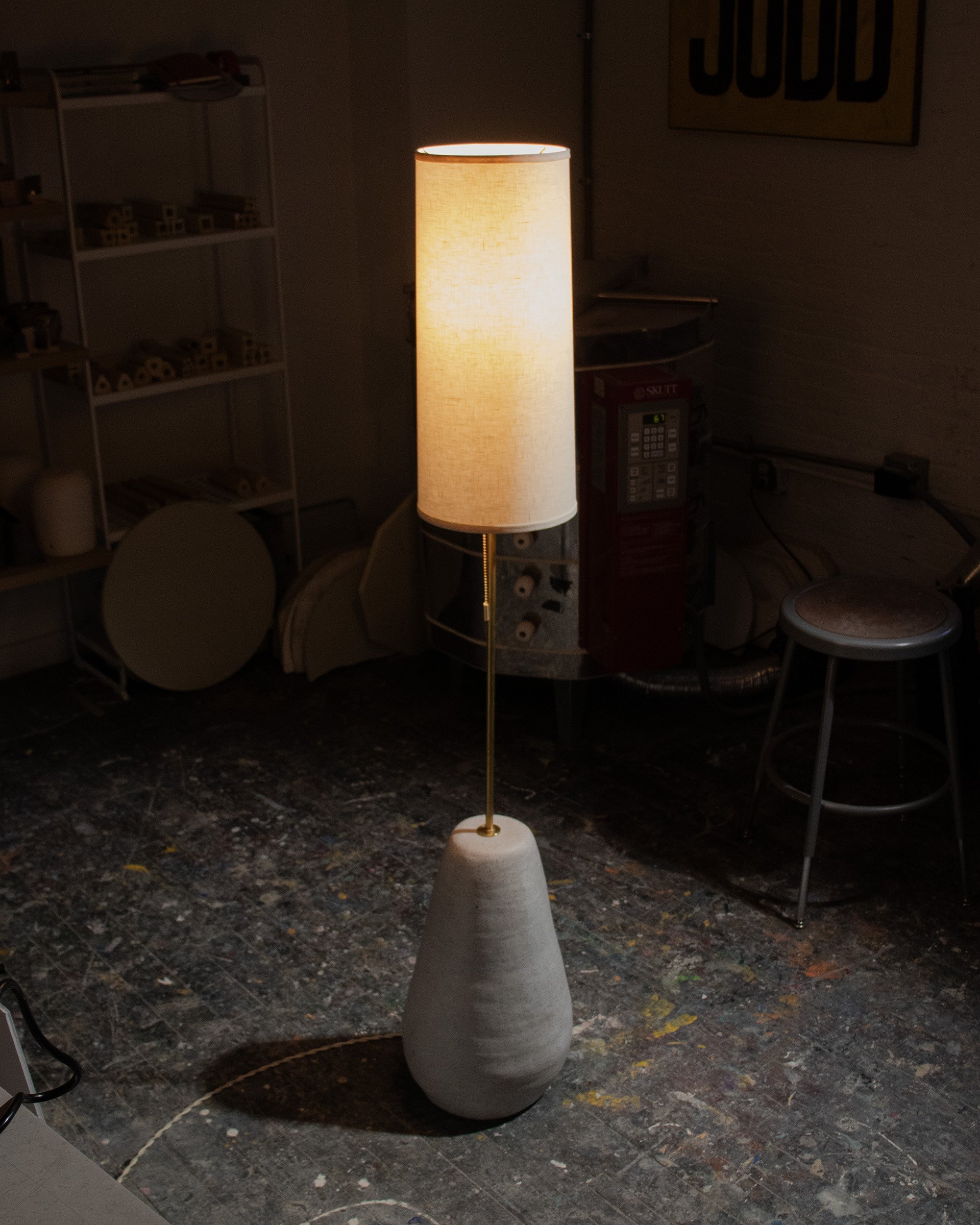 Floor_Lamp_Studio2.jpg
