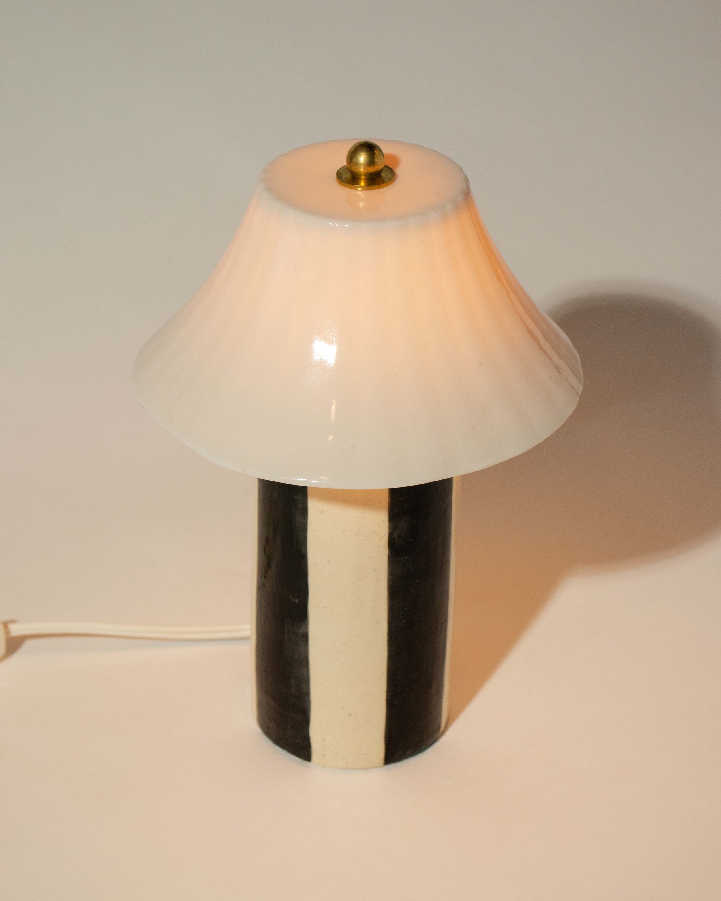 BabyLamp_white-black_front-on.jpg